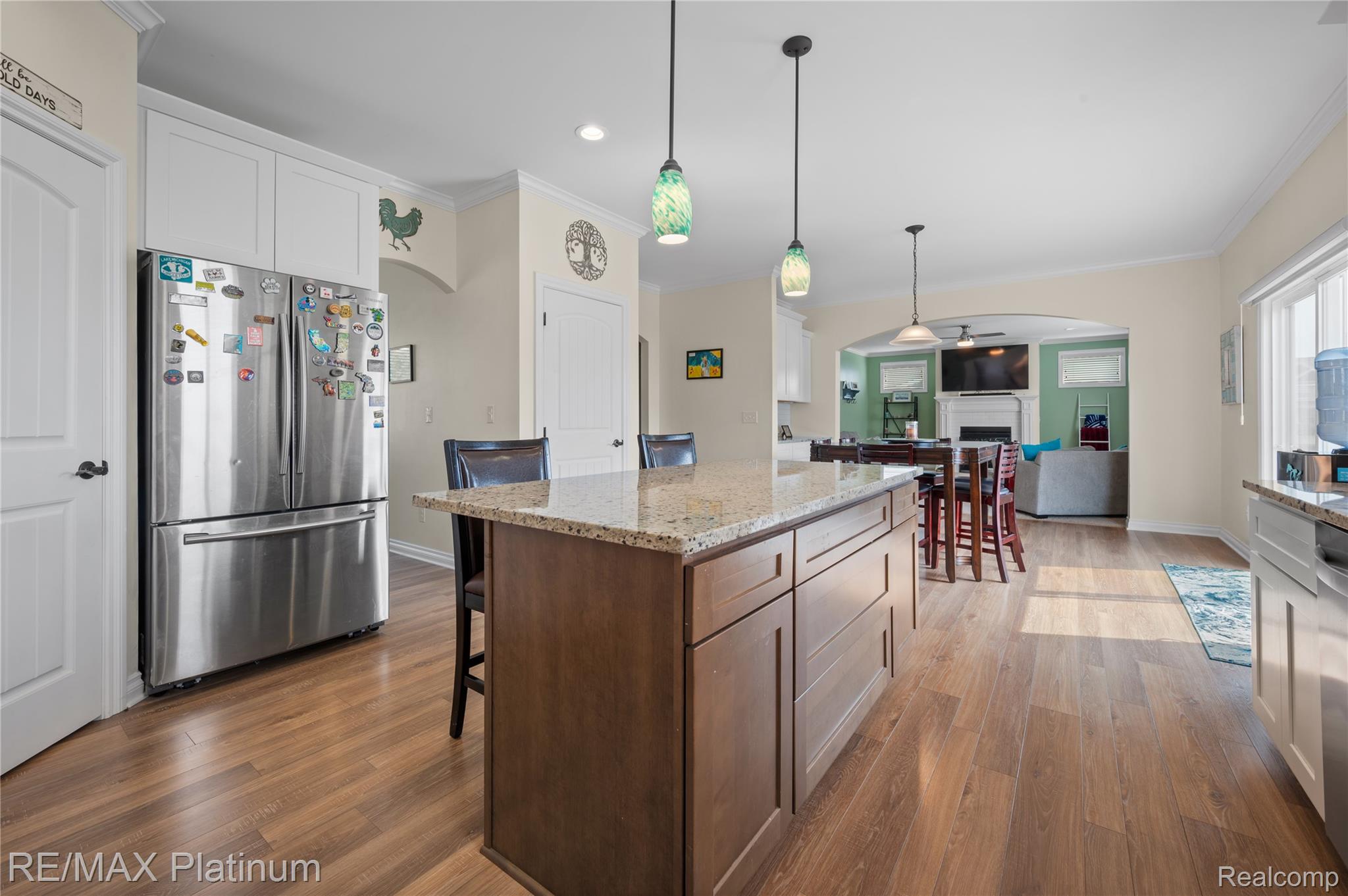 2237 WALNUT VIEW Drive