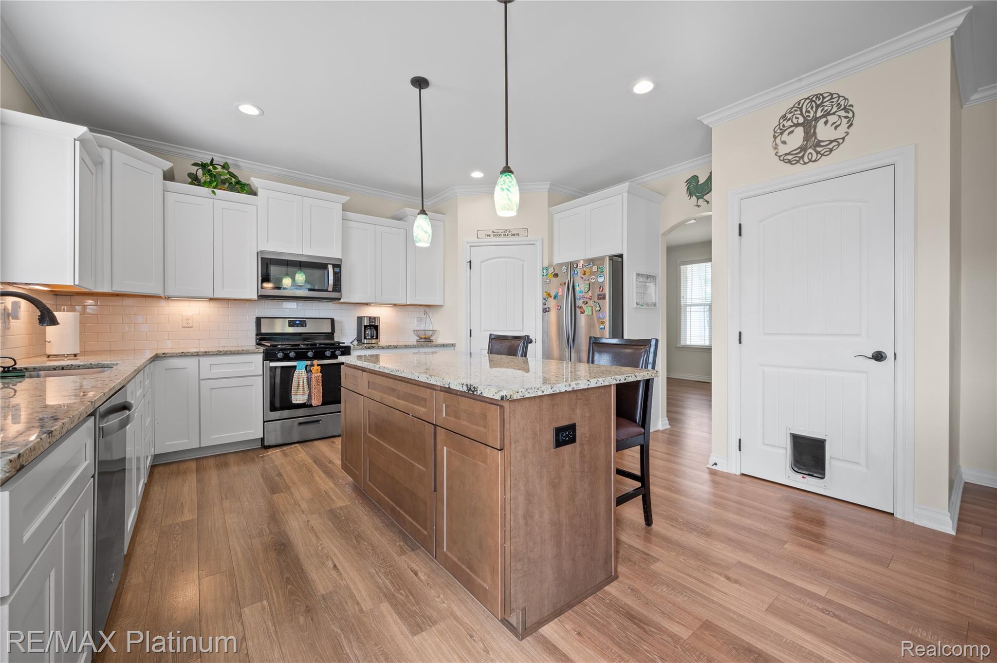 2237 WALNUT VIEW Drive