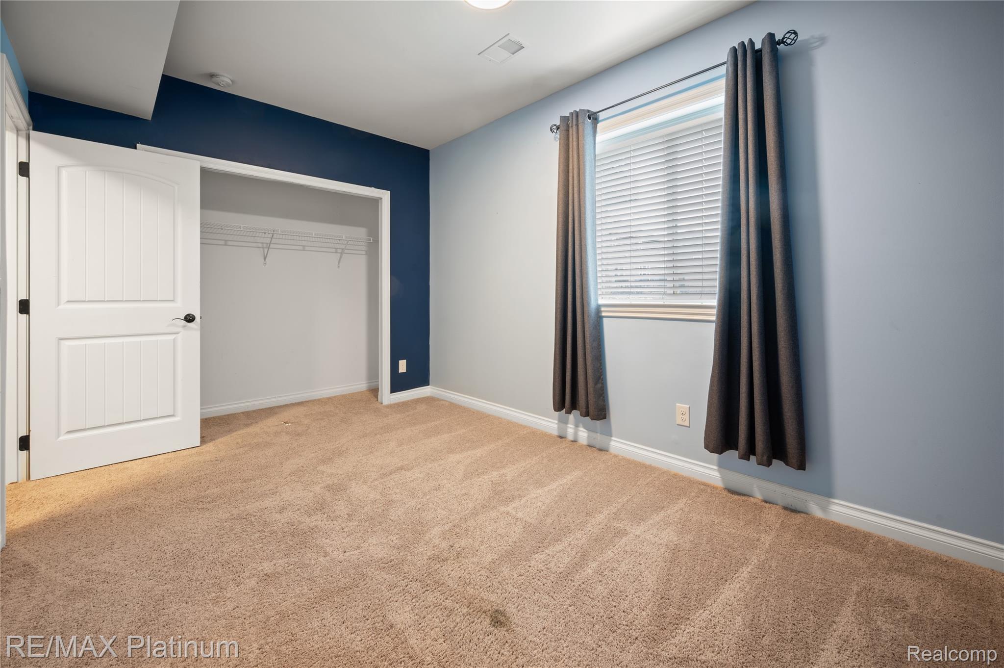 2237 WALNUT VIEW Drive