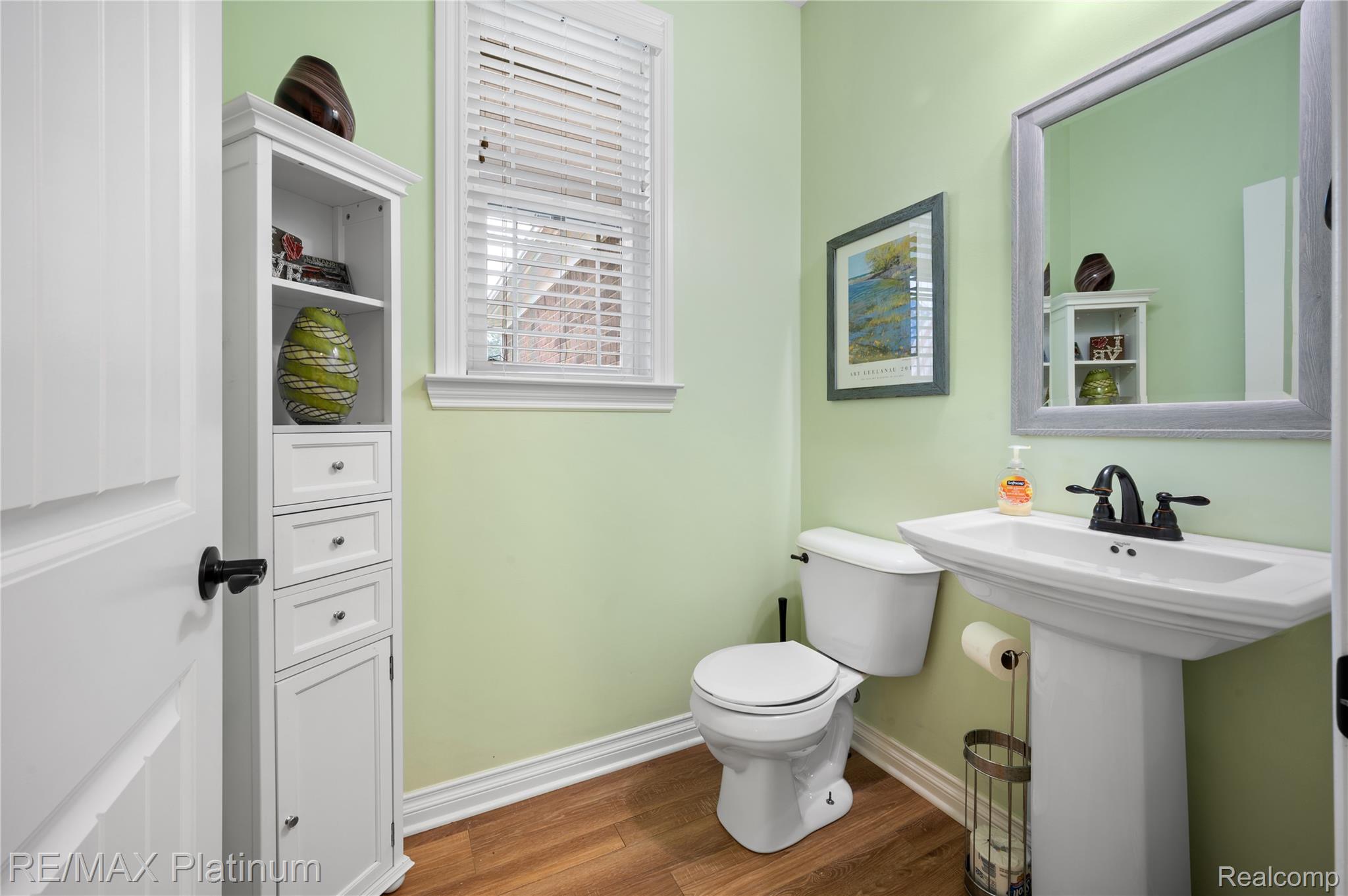 2237 WALNUT VIEW Drive