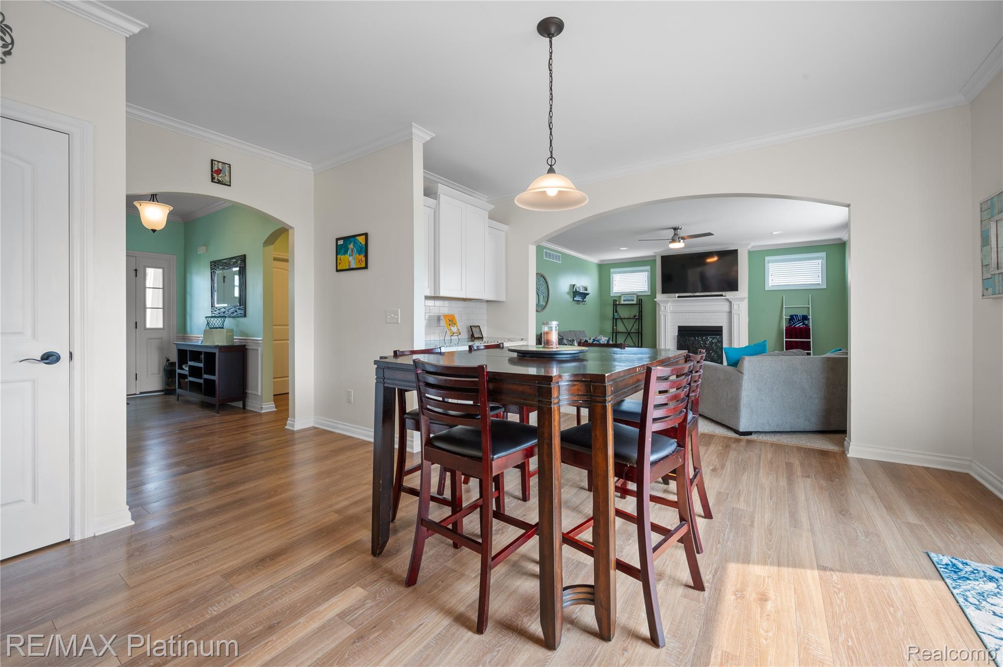 2237 WALNUT VIEW Drive