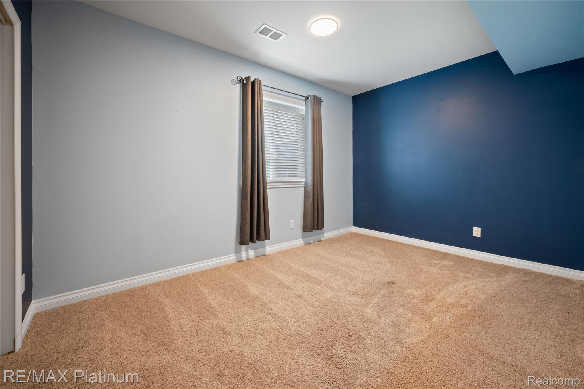 2237 WALNUT VIEW Drive