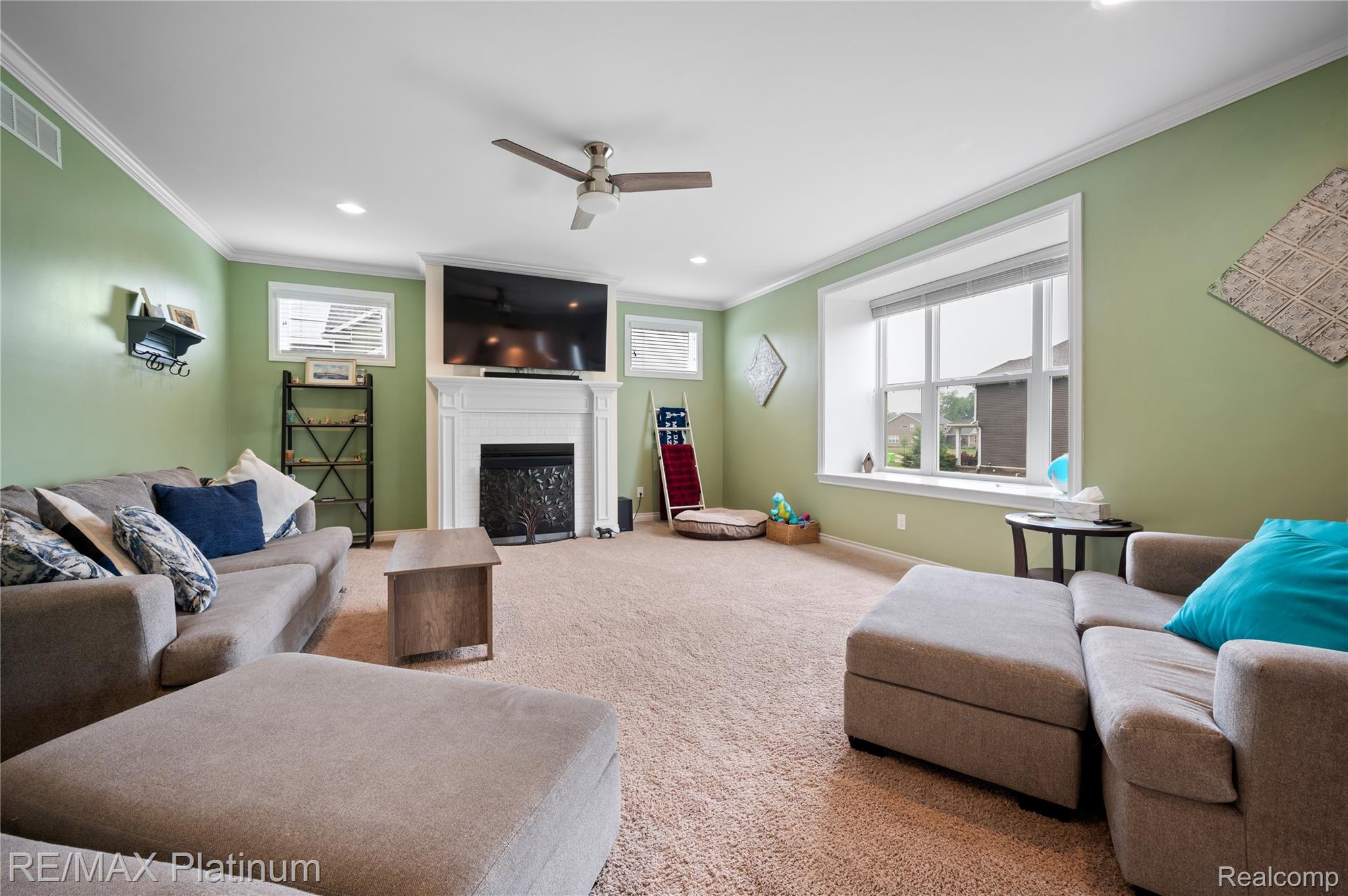 2237 WALNUT VIEW Drive