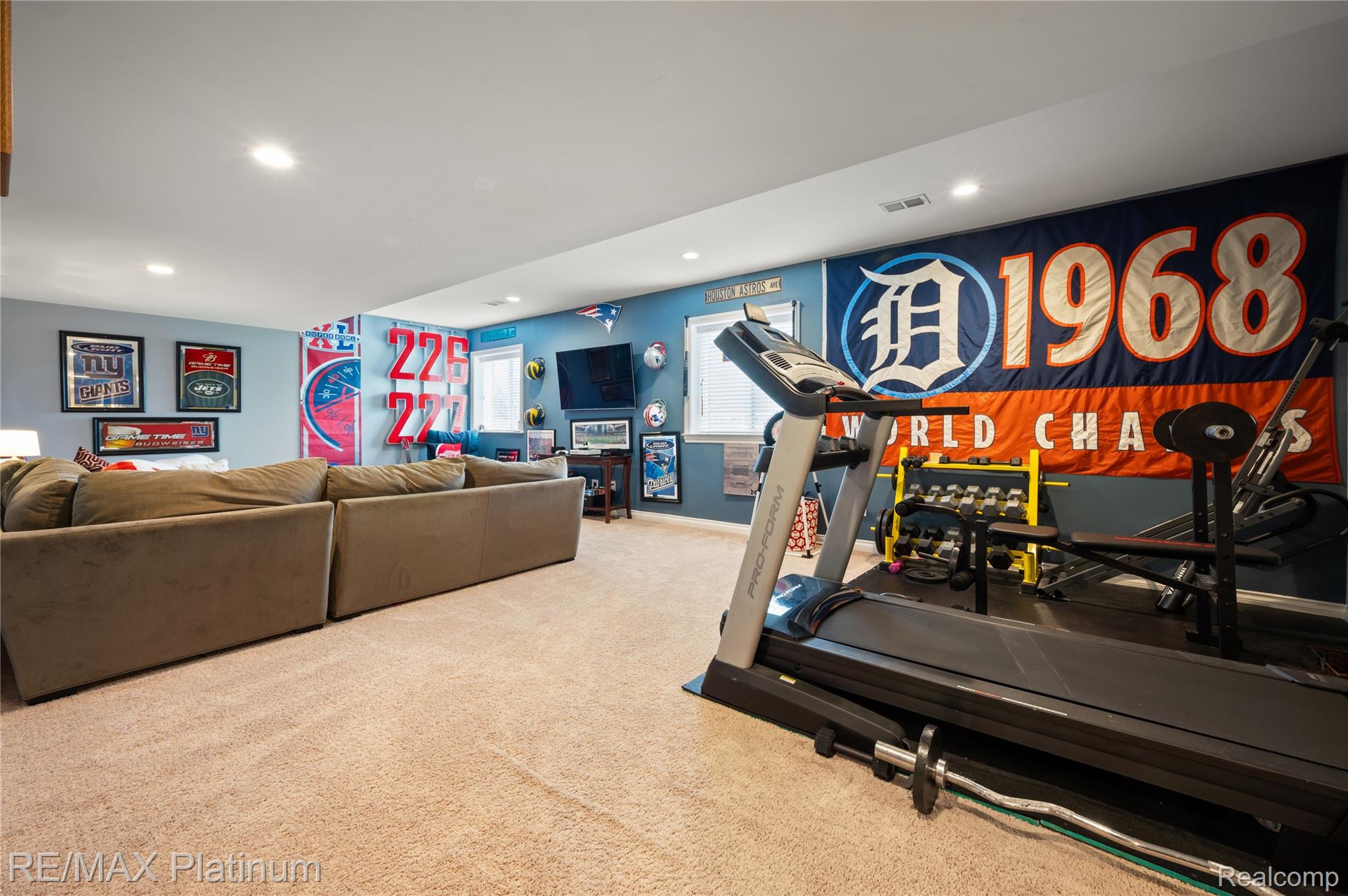 2237 WALNUT VIEW Drive