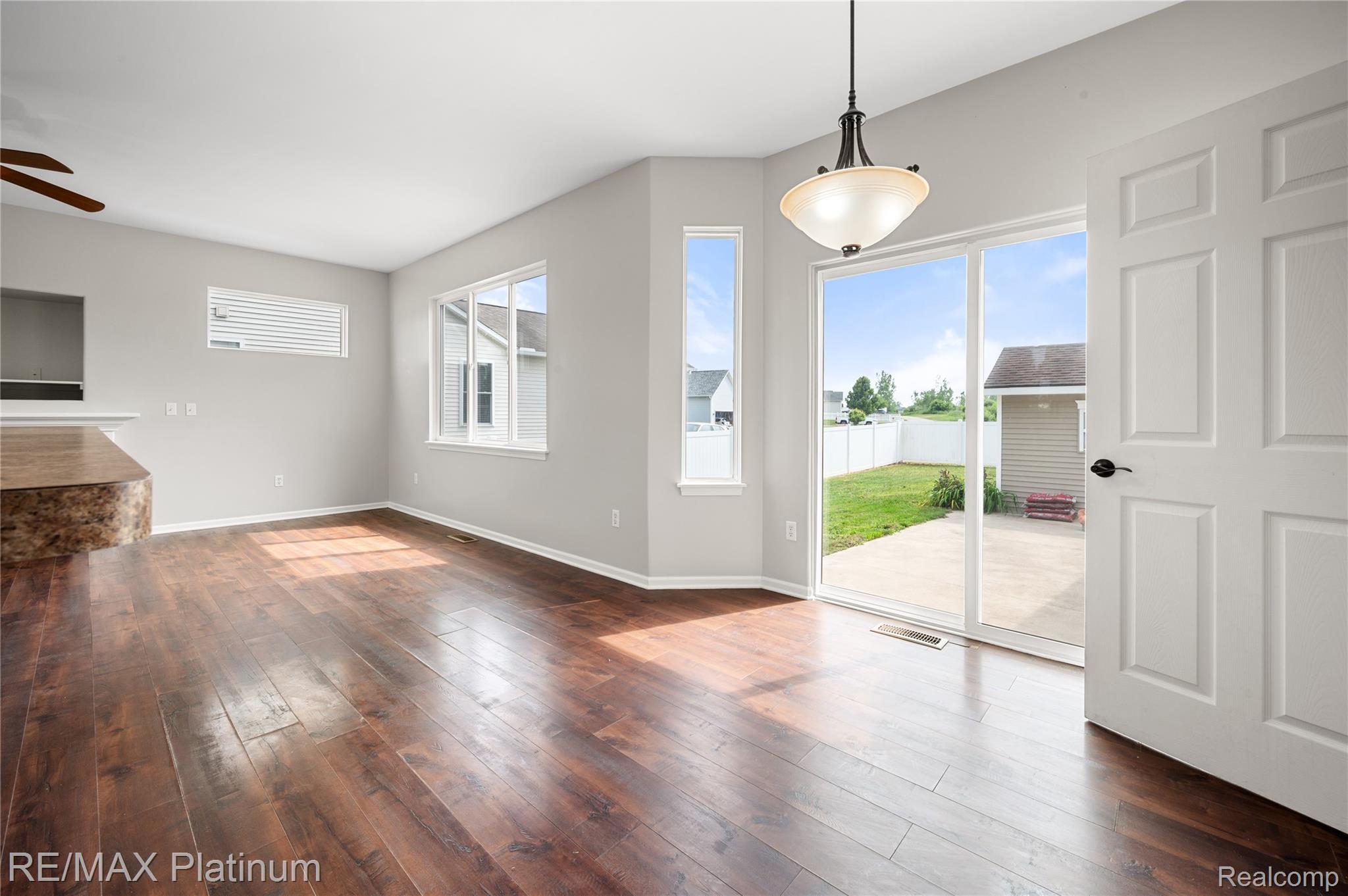 6327 Saint Charles Pass