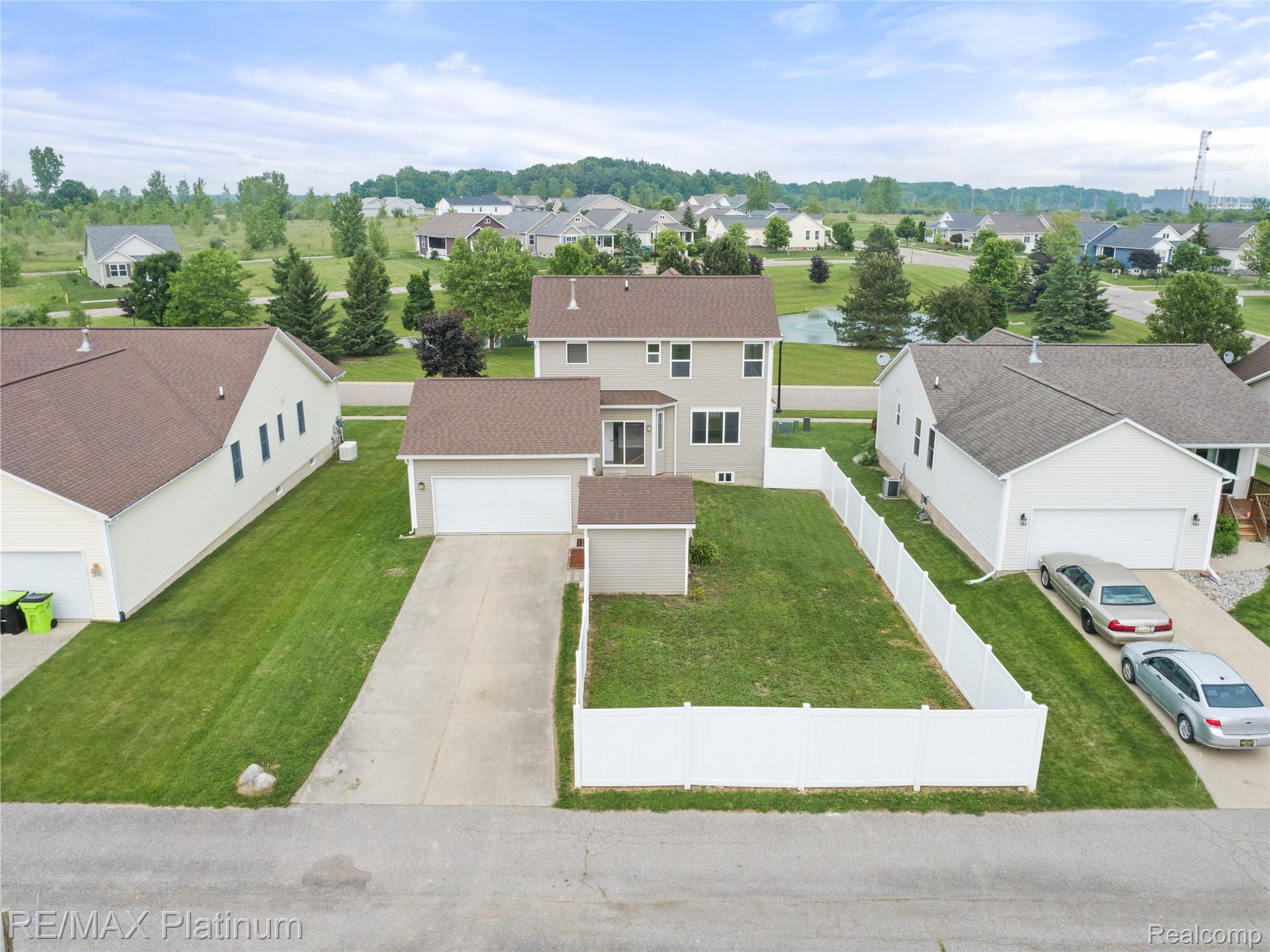 6327 Saint Charles Pass