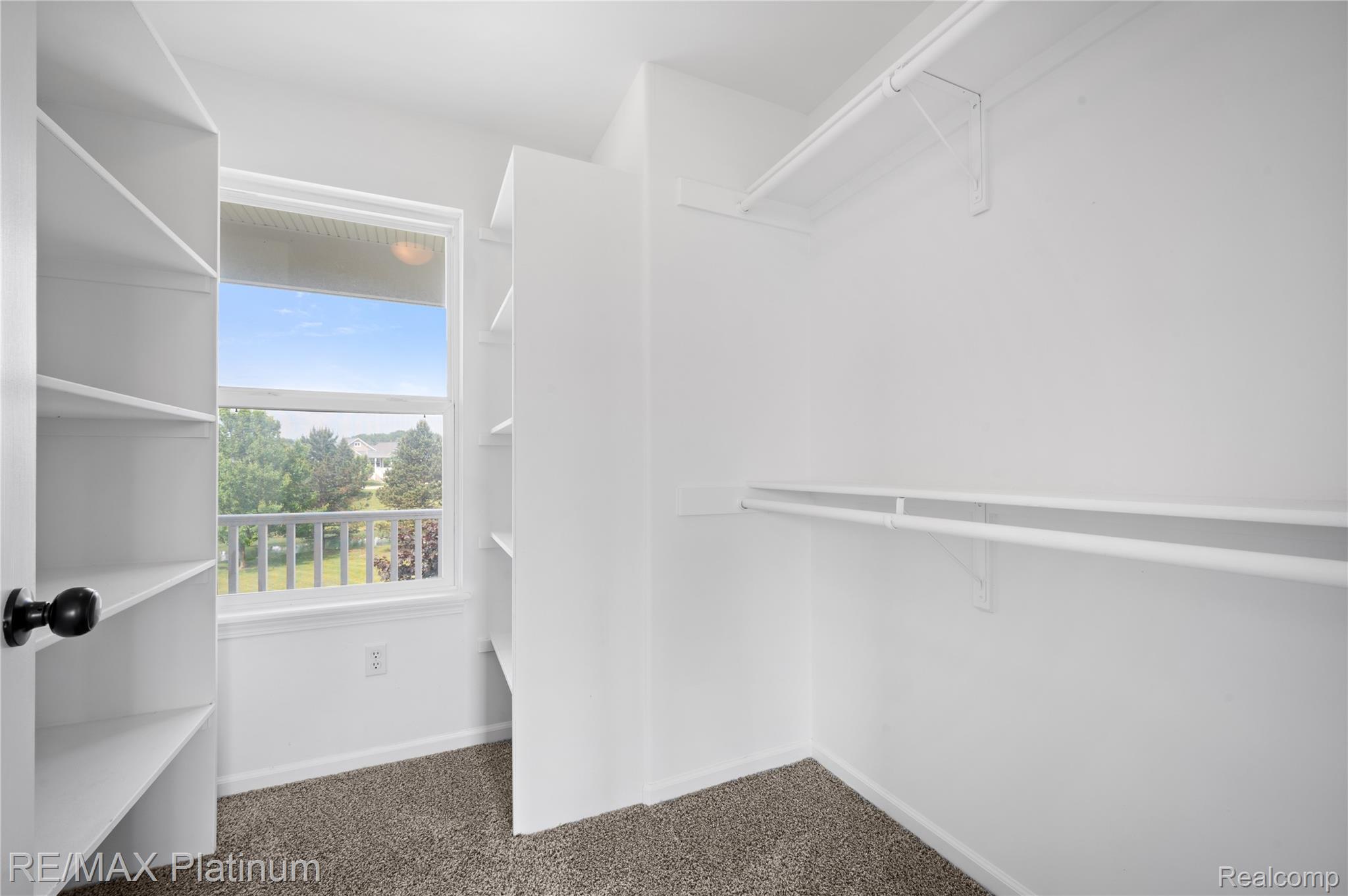 6327 Saint Charles Pass