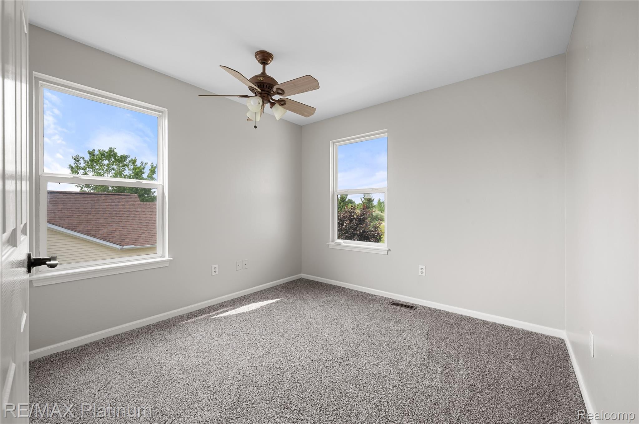 6327 Saint Charles Pass