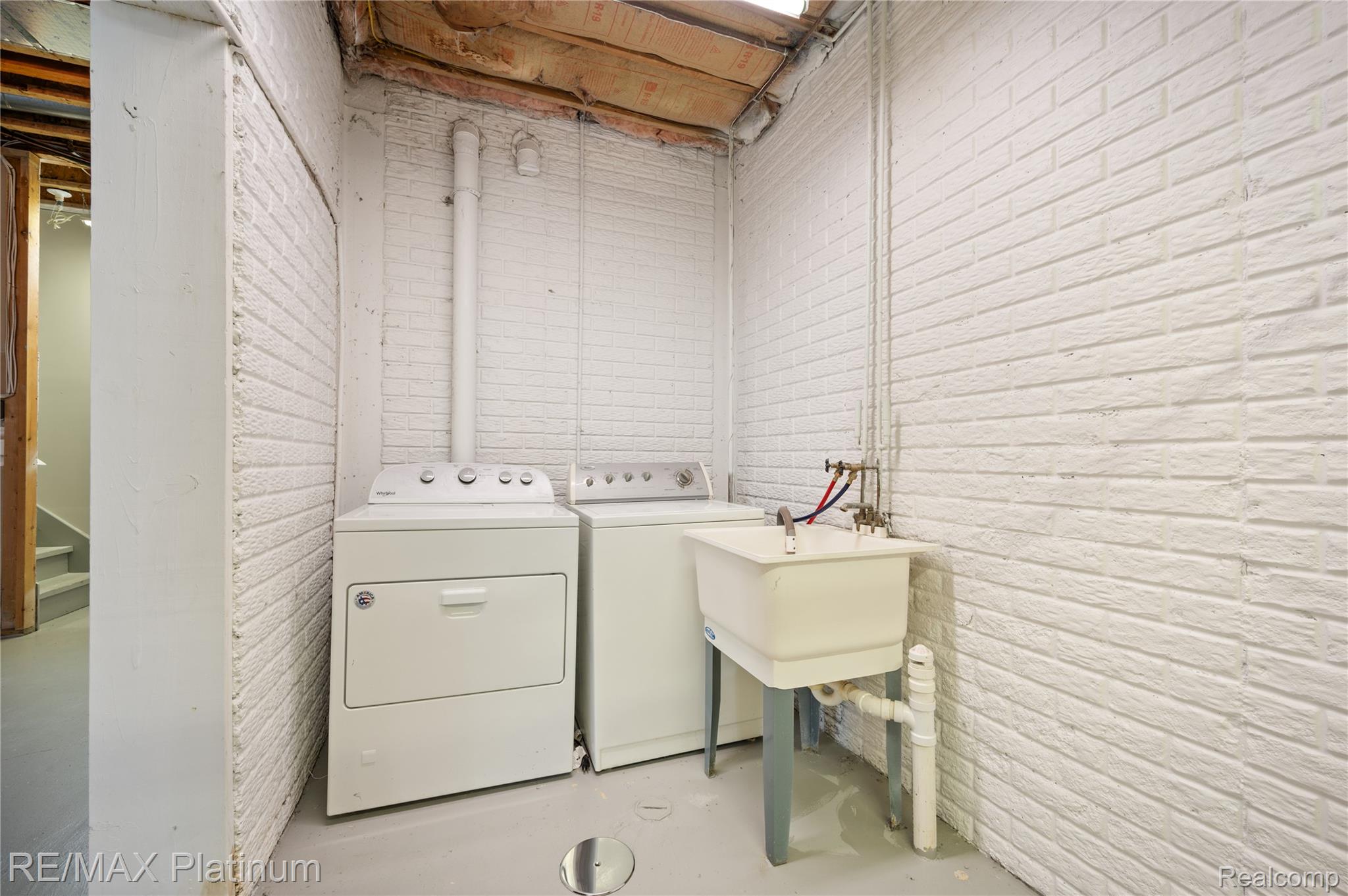 6327 Saint Charles Pass