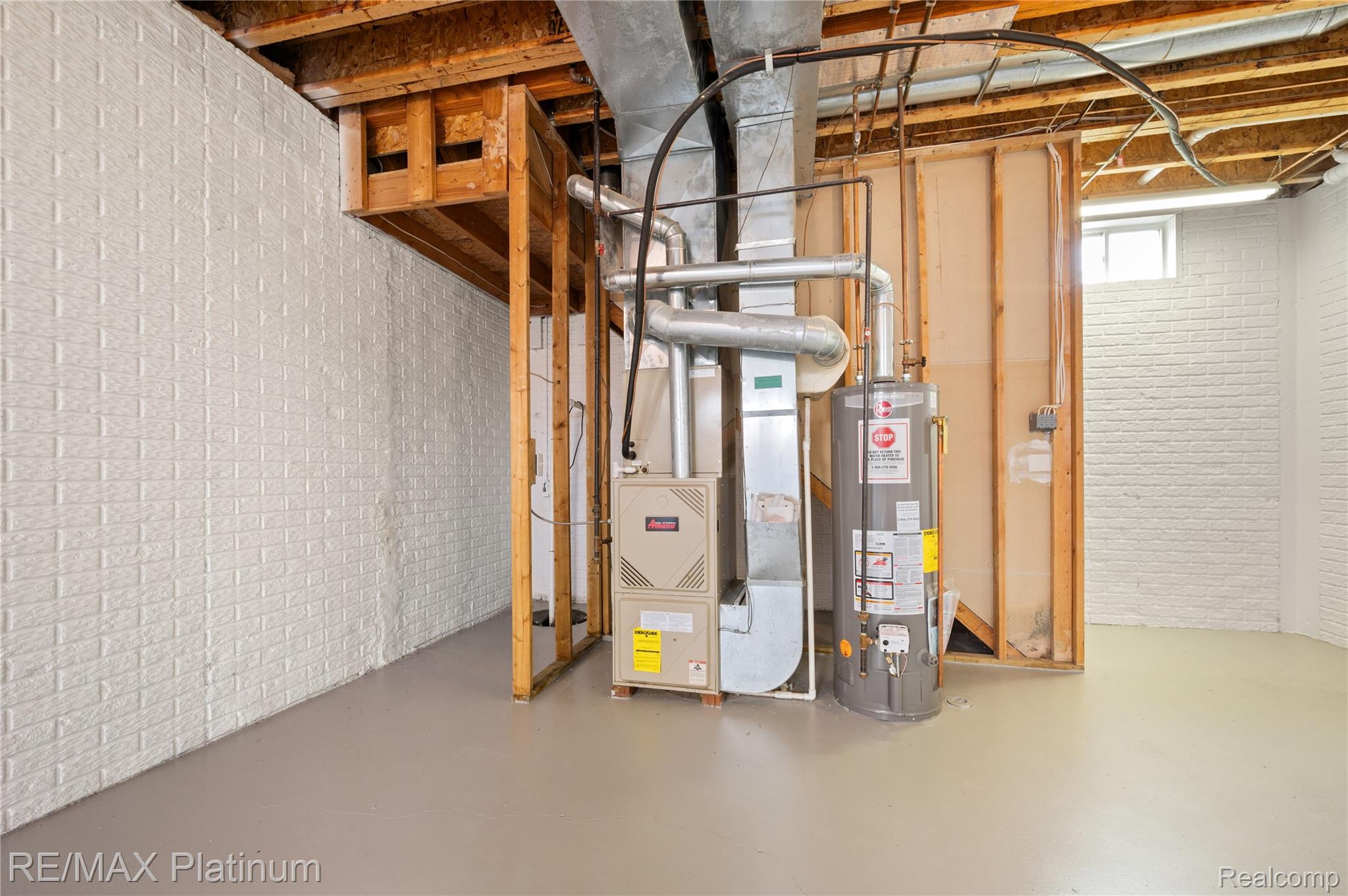 6327 Saint Charles Pass