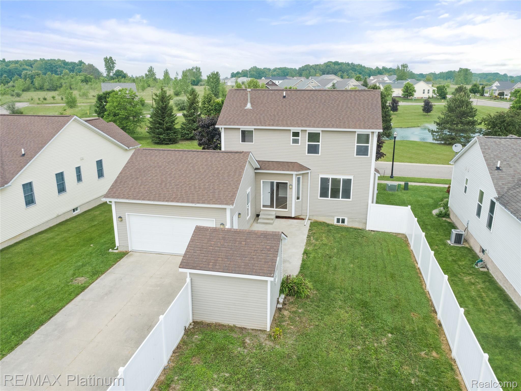 6327 Saint Charles Pass