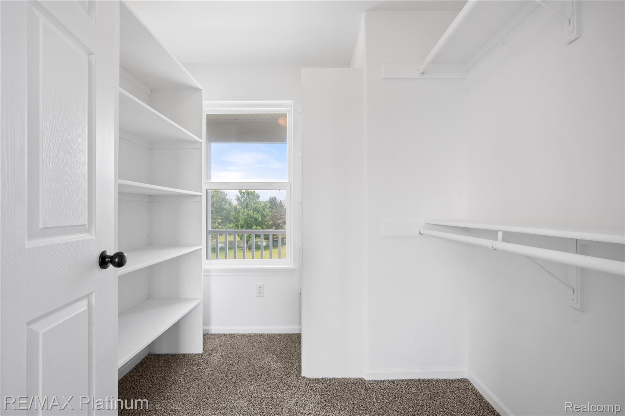 6327 Saint Charles Pass