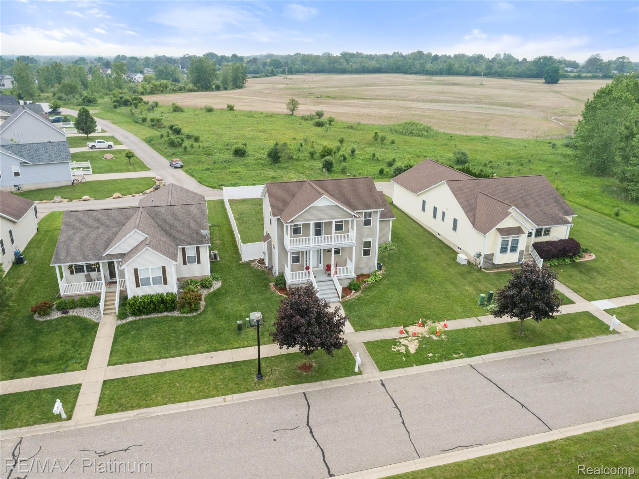 6327 Saint Charles Pass