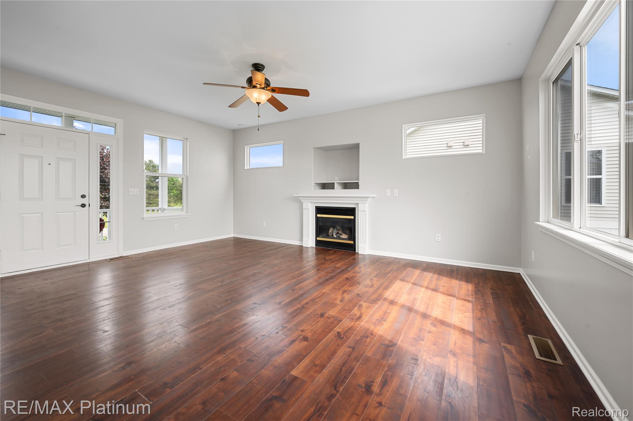 6327 Saint Charles Pass