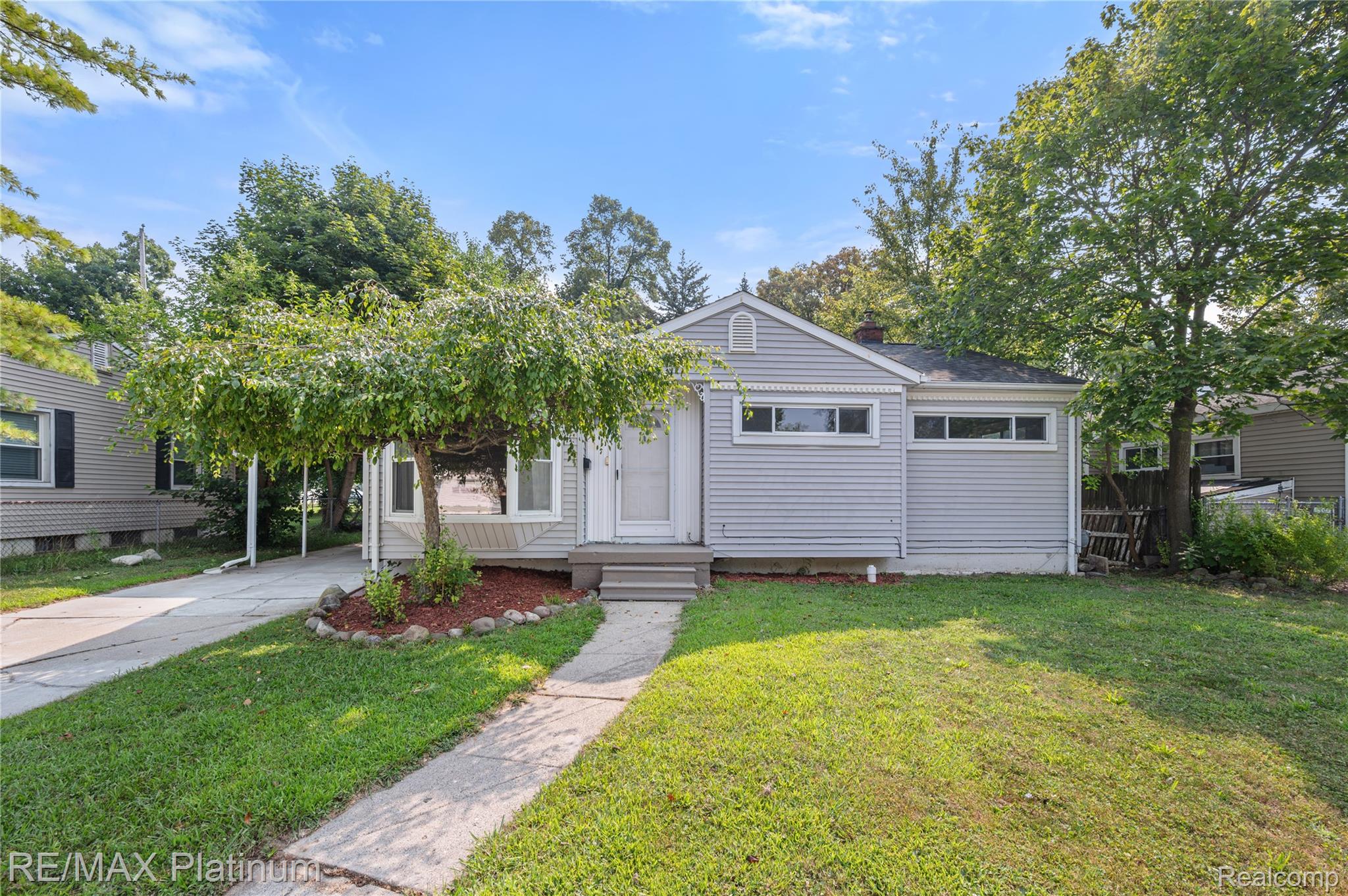 708 Elmwood Drive