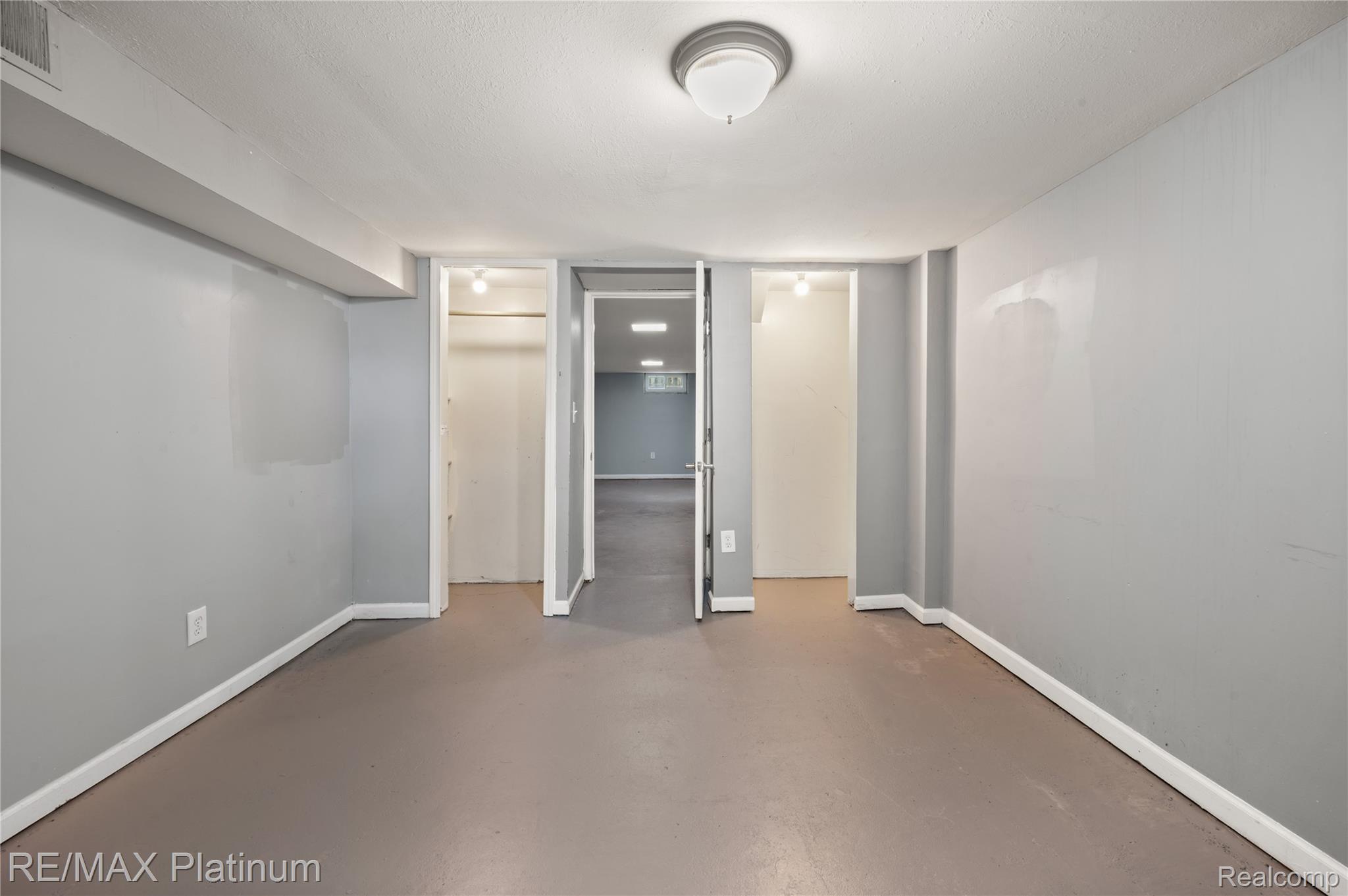 708 Elmwood Drive