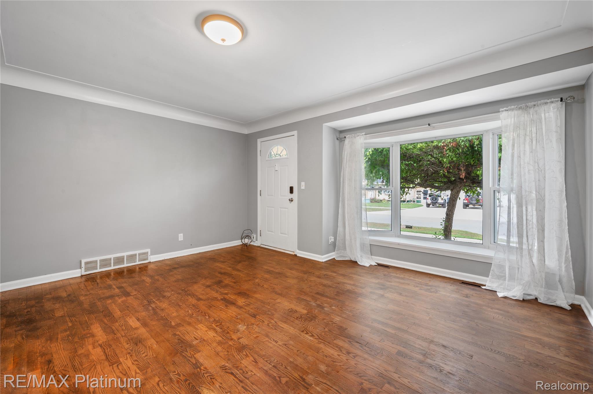 708 Elmwood Drive