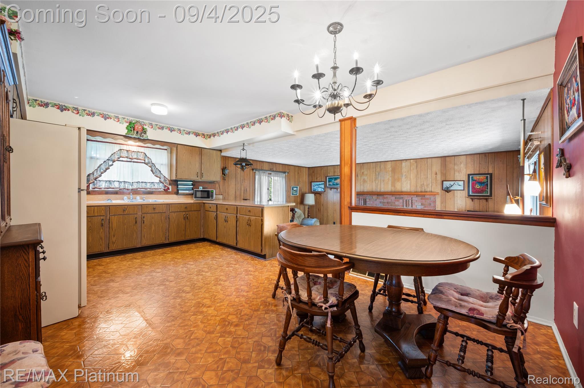 10600 Pinehill Drive