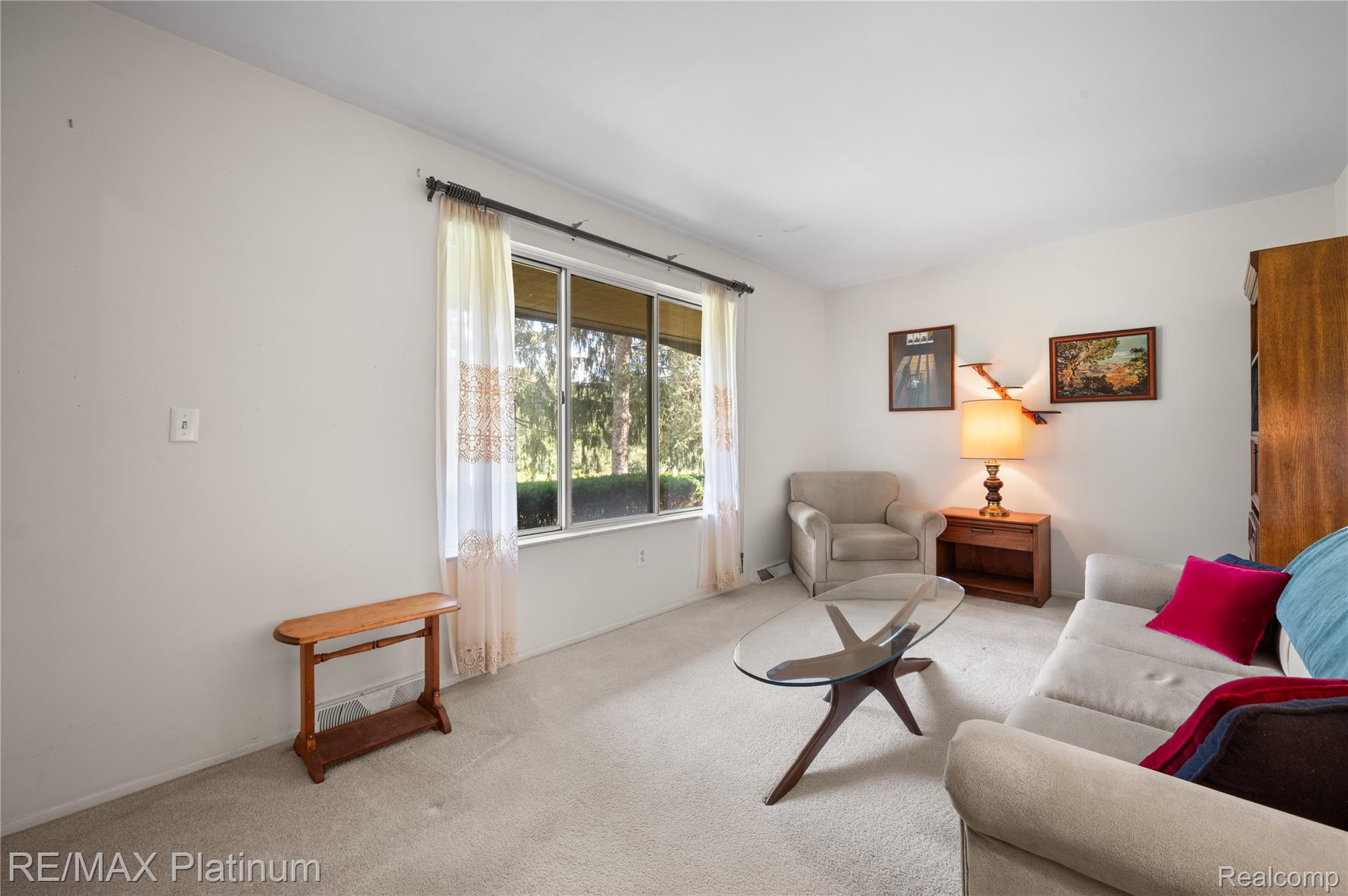 10600 Pinehill Drive
