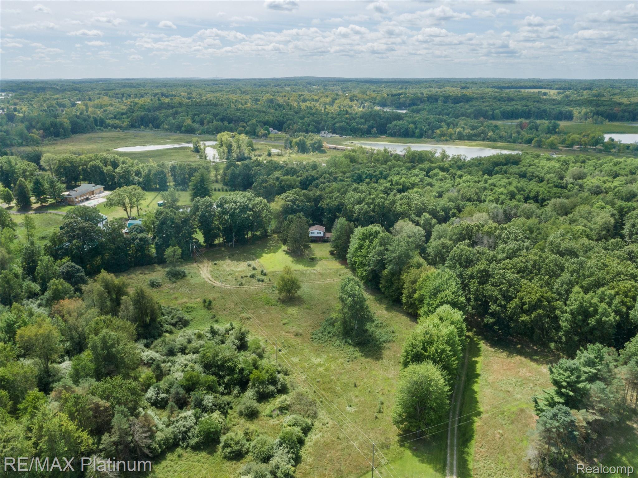 10600 Pinehill Drive