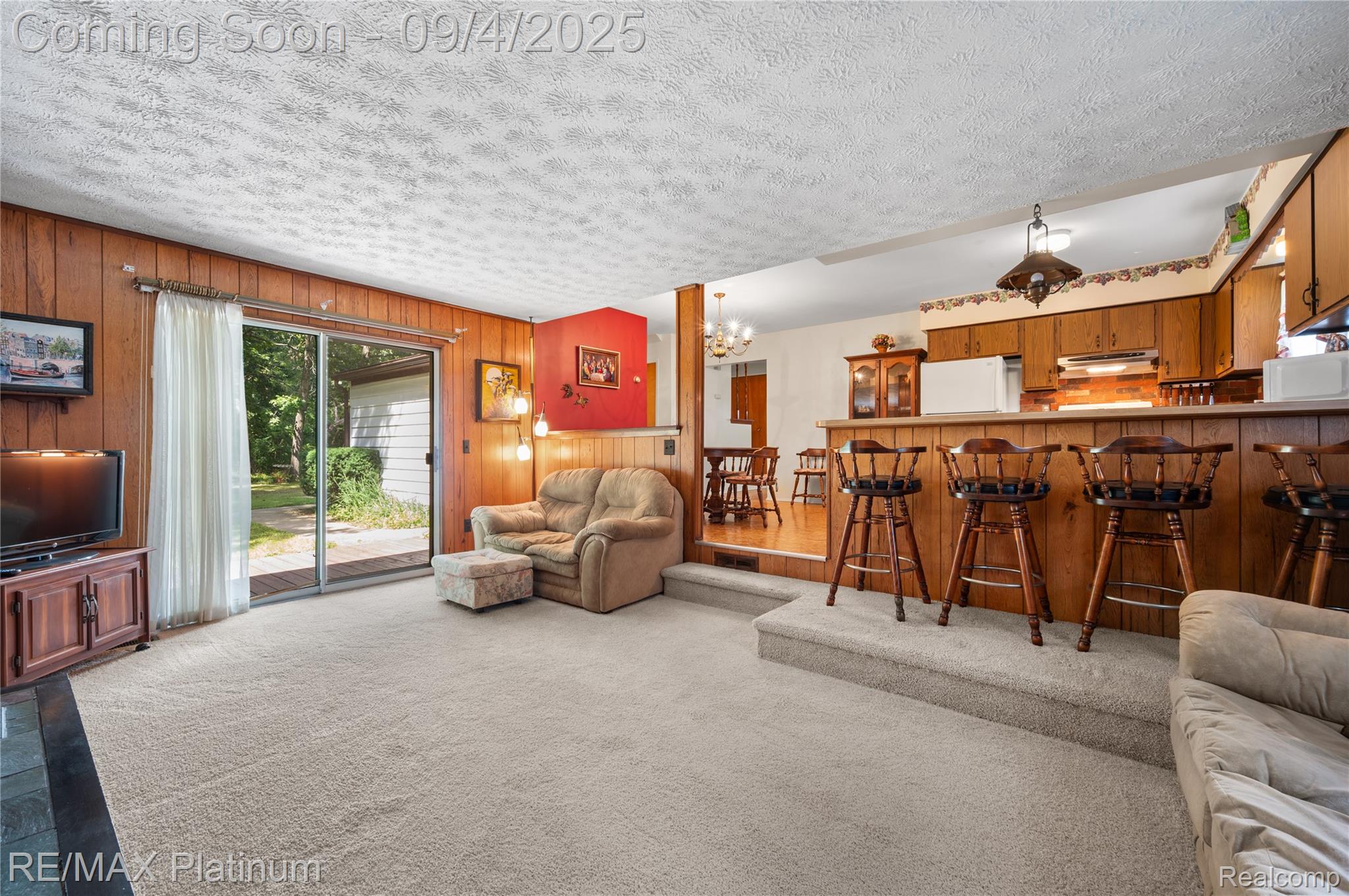 10600 Pinehill Drive