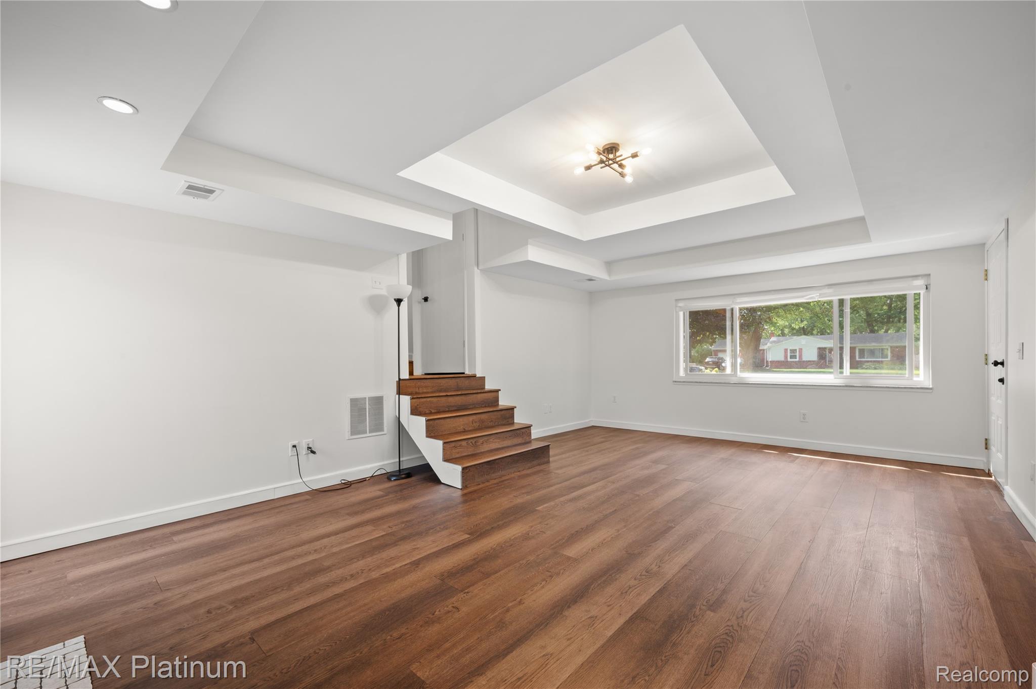 1120 Orchid Street