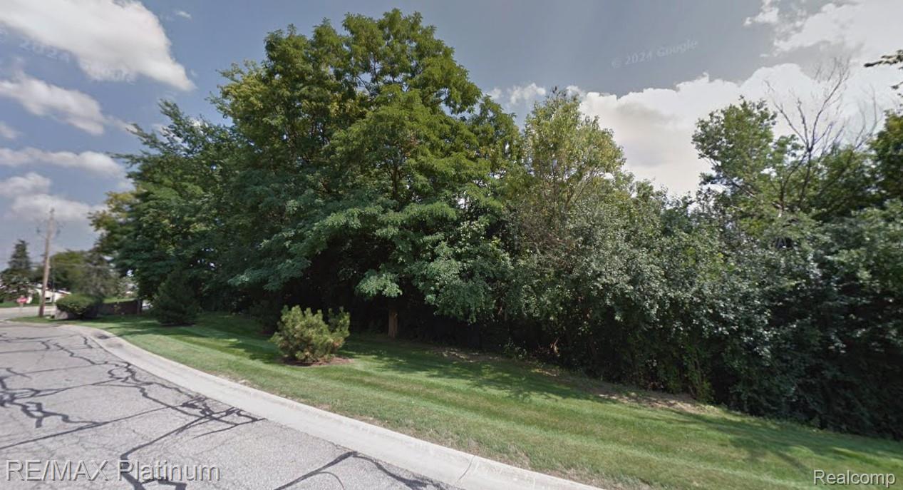 0 S Saginaw / Pepperwood Street