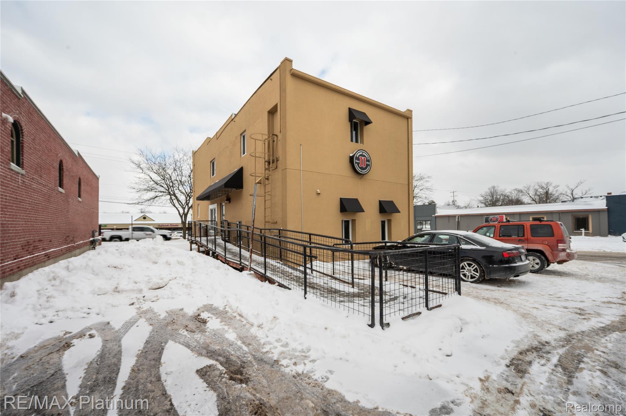 11528 S Saginaw Street