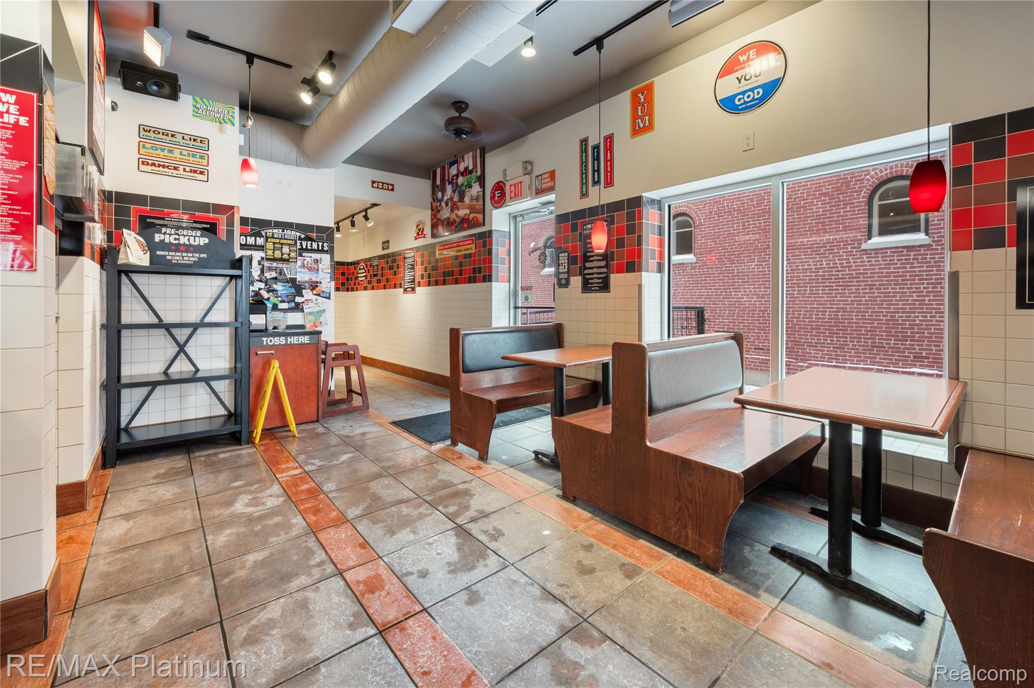 11528 S Saginaw Street