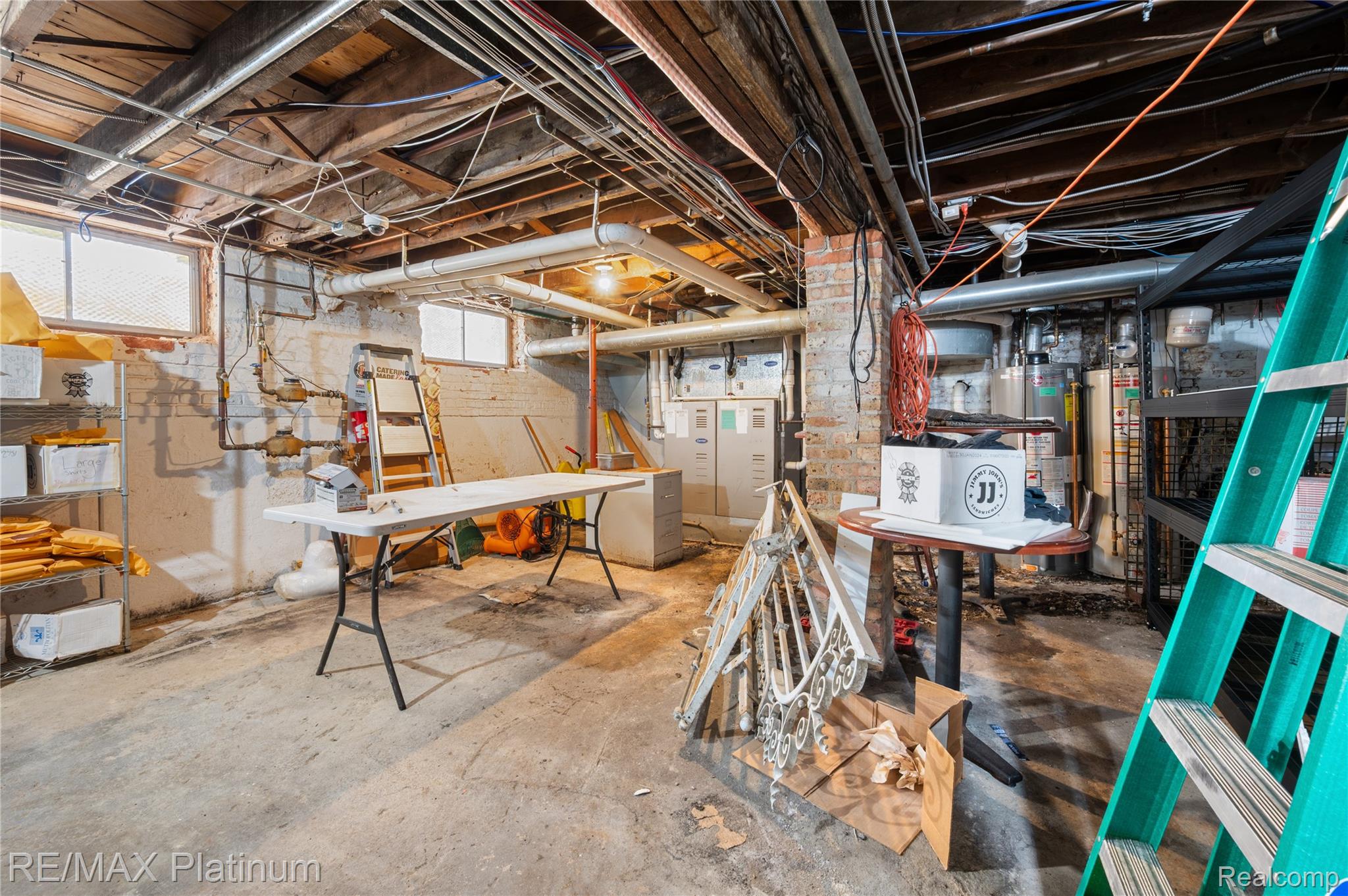 11528 S Saginaw Street