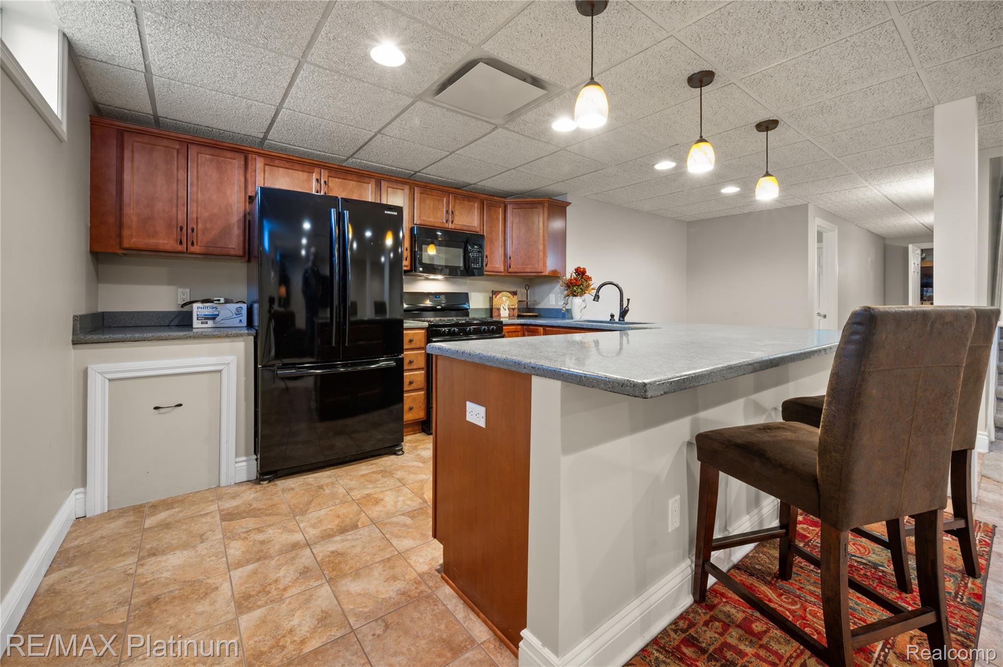 5252 Madison Court