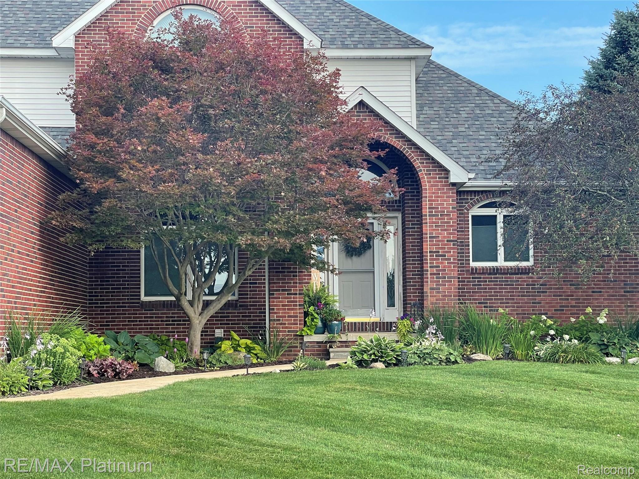 5252 Madison Court