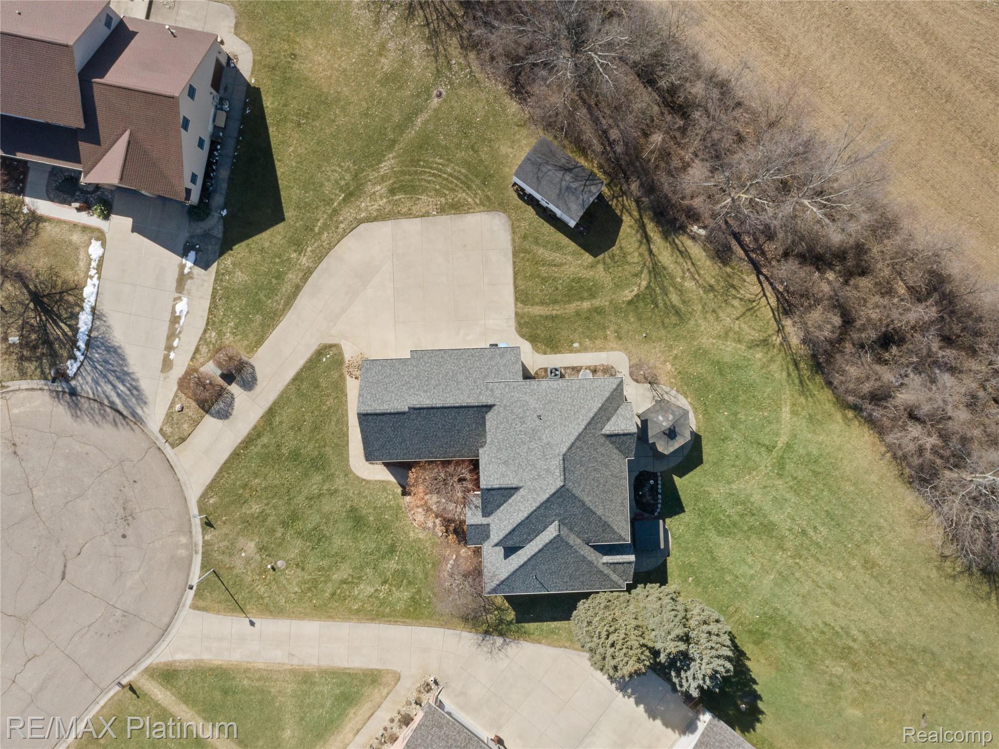 5252 Madison Court