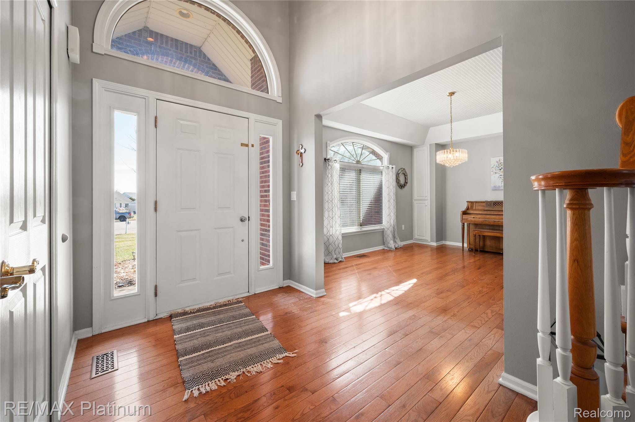 5252 Madison Court