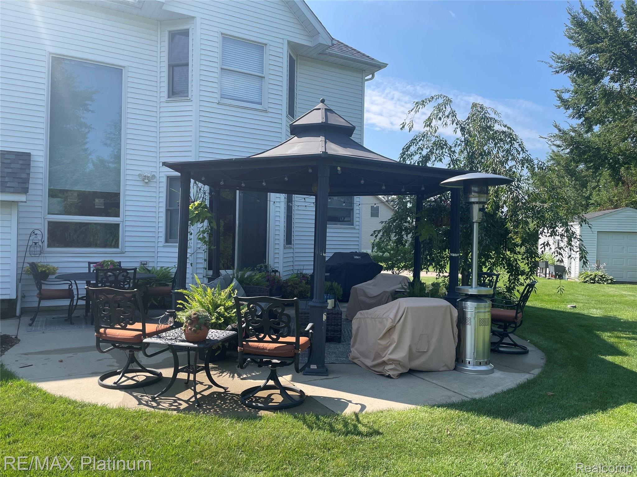 5252 Madison Court