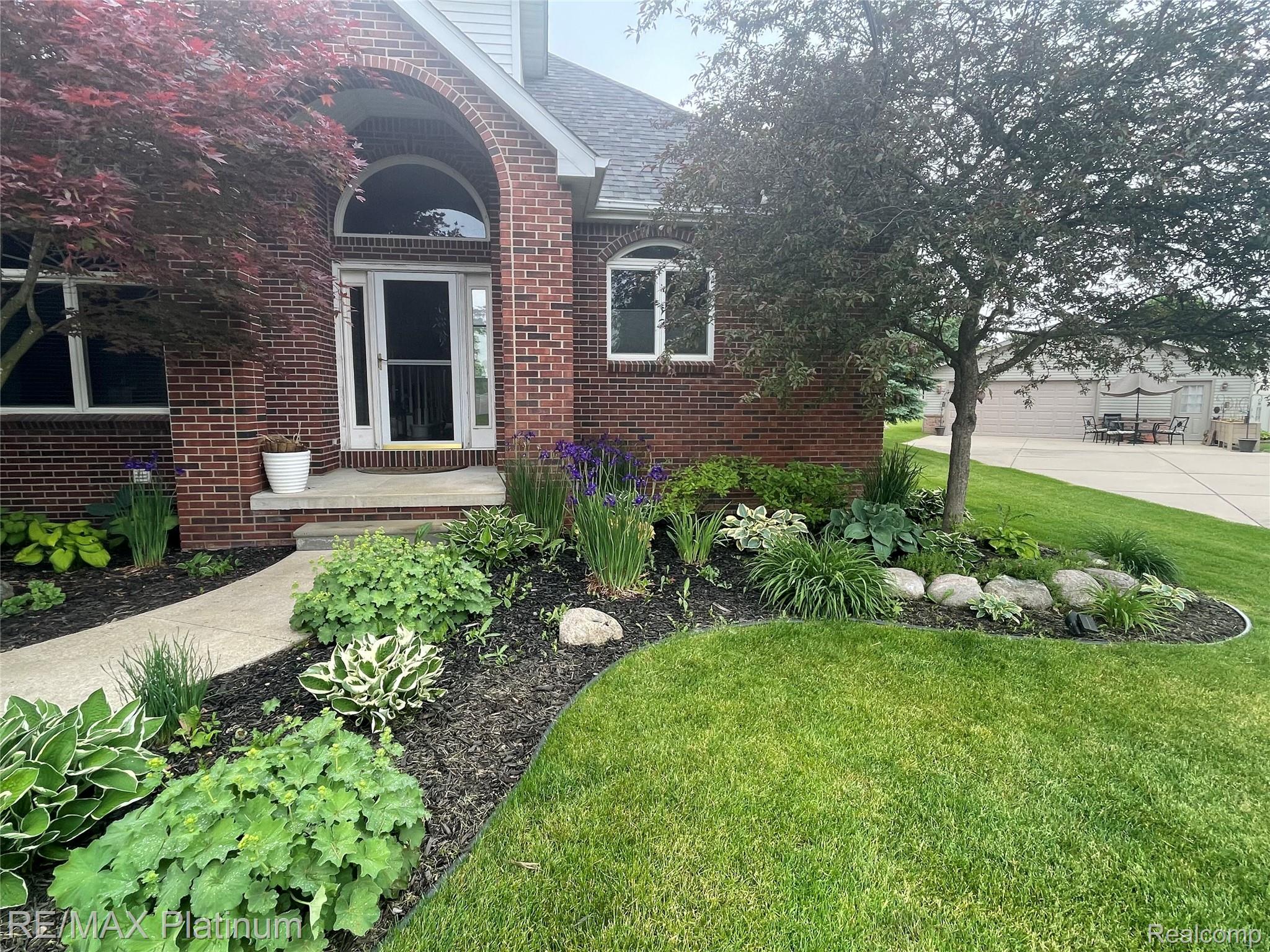 5252 Madison Court
