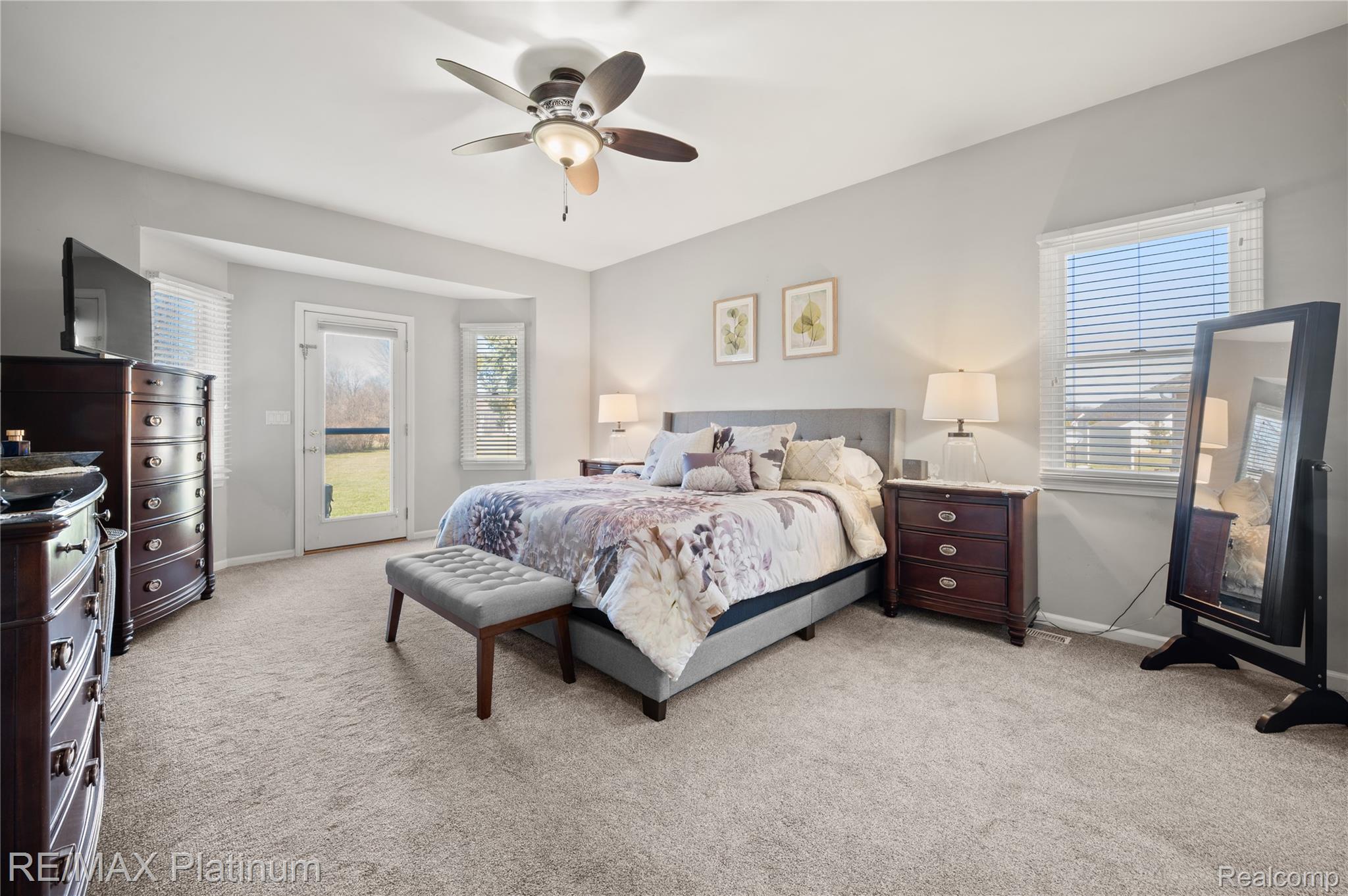 5252 Madison Court