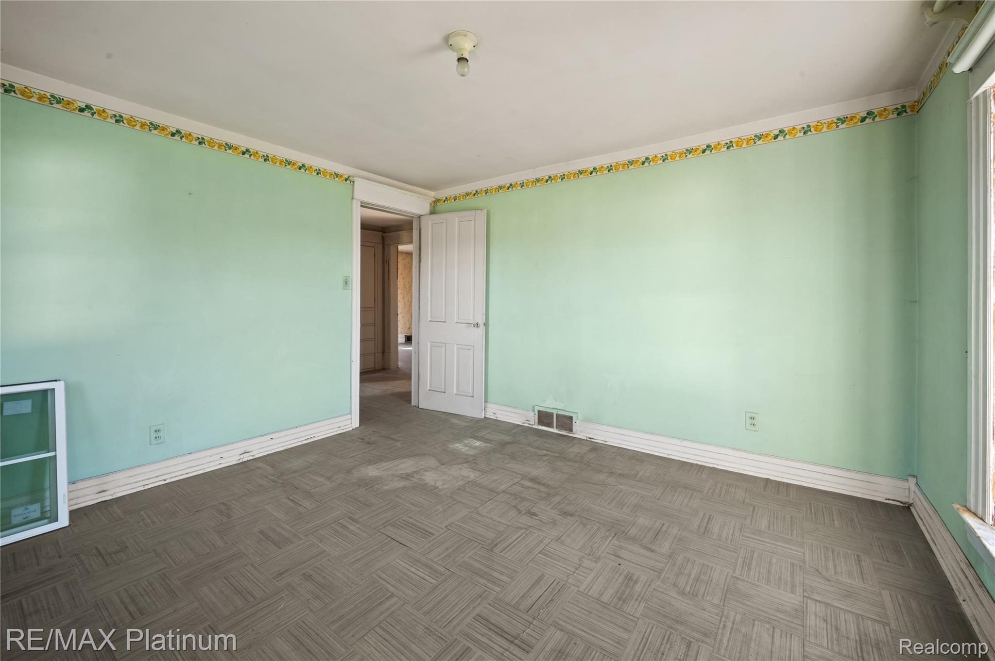 1136 S Nichols Road