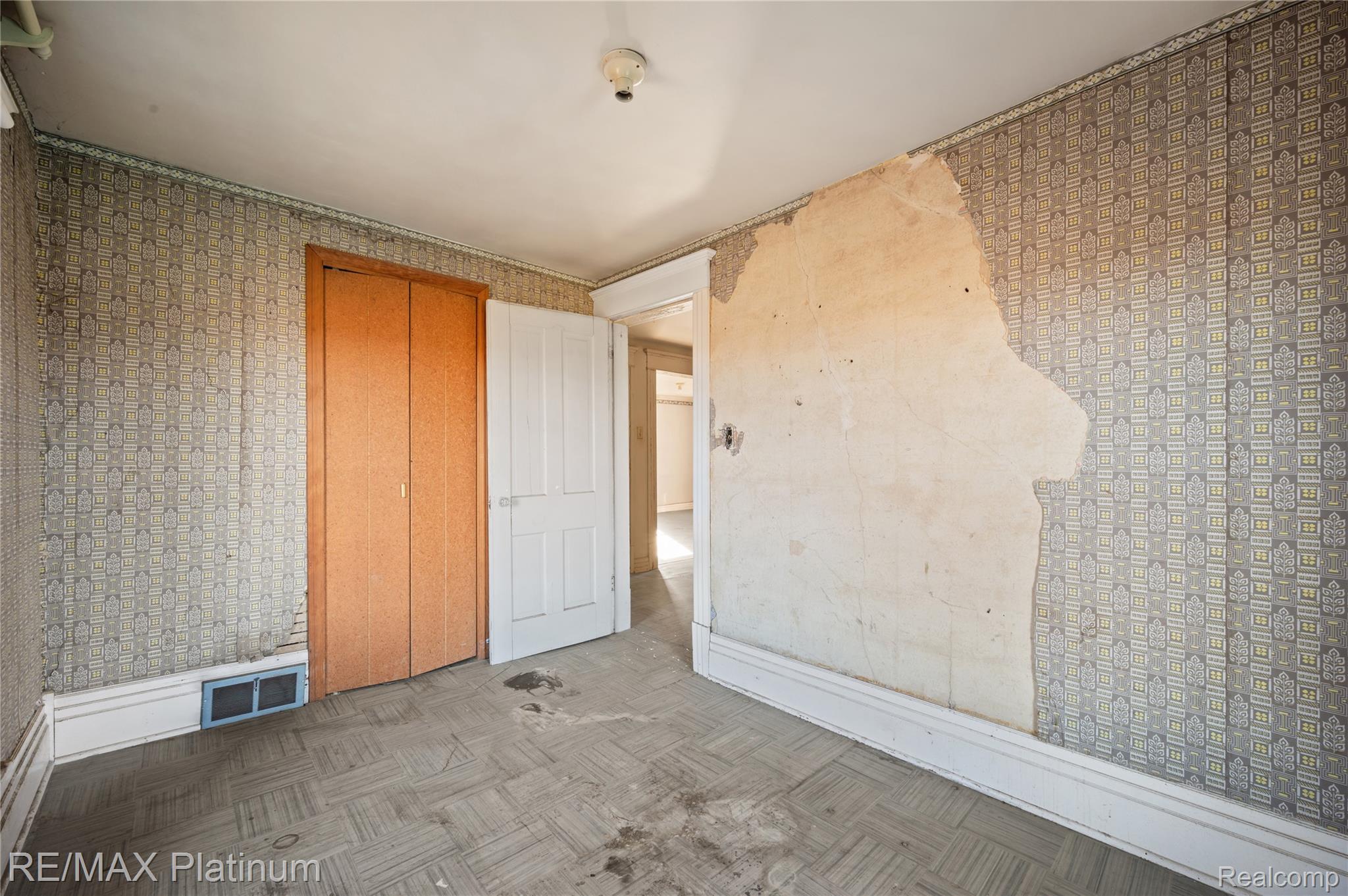 1136 S Nichols Road