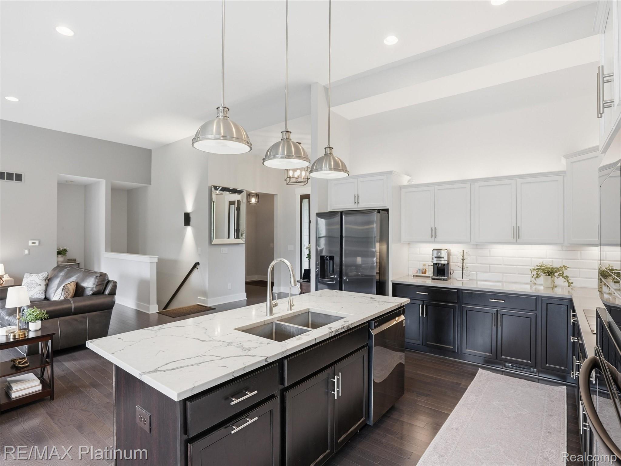 16413 Carrie Lane