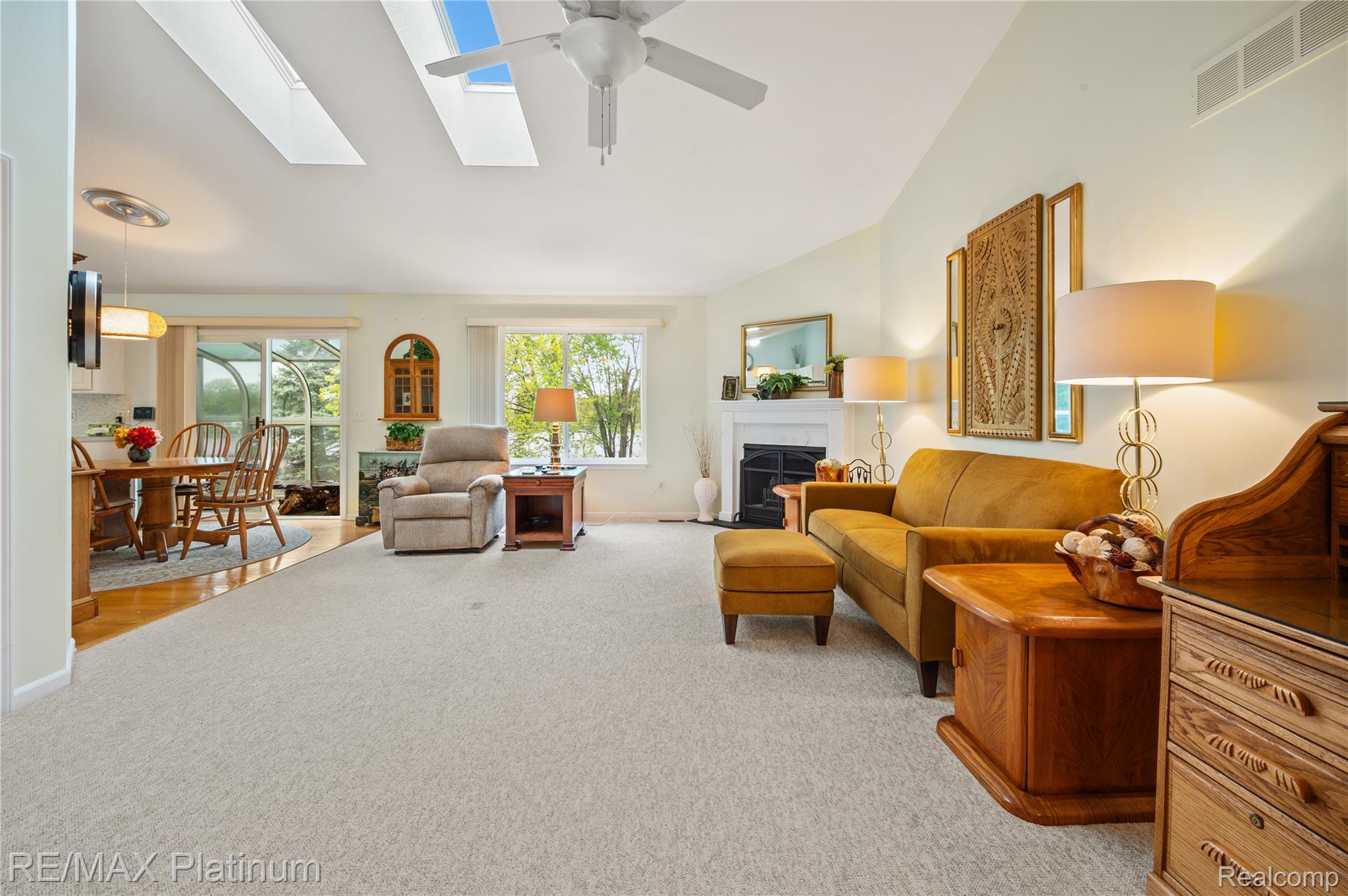 1270 Crystal Pointe Circle