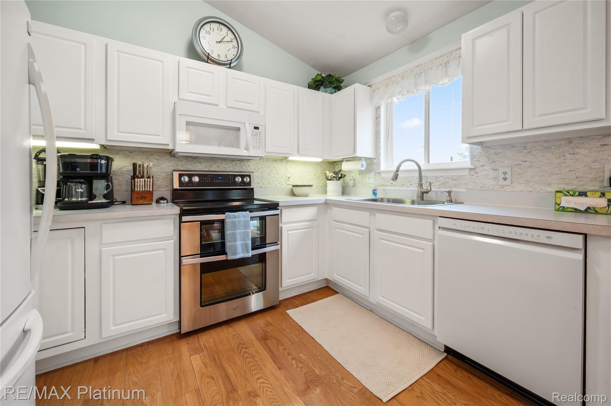 1270 Crystal Pointe Circle