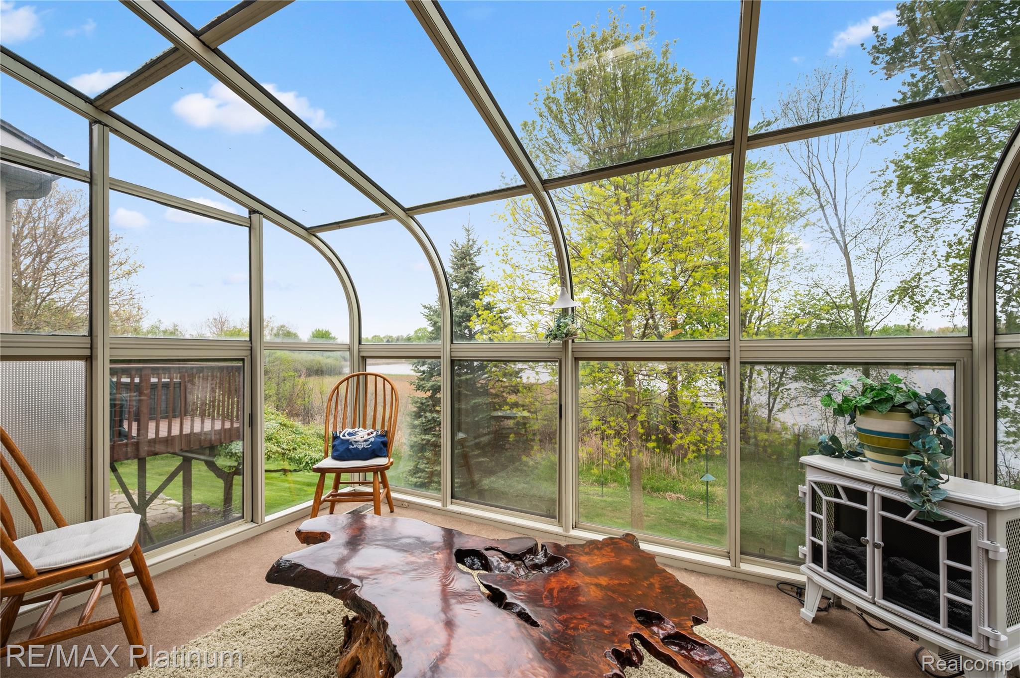 1270 Crystal Pointe Circle