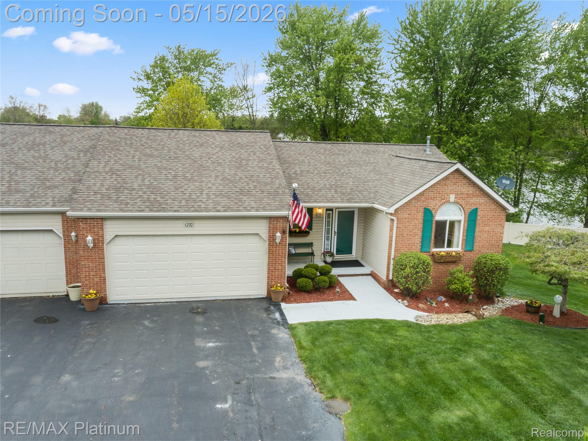 1270 Crystal Pointe Circle