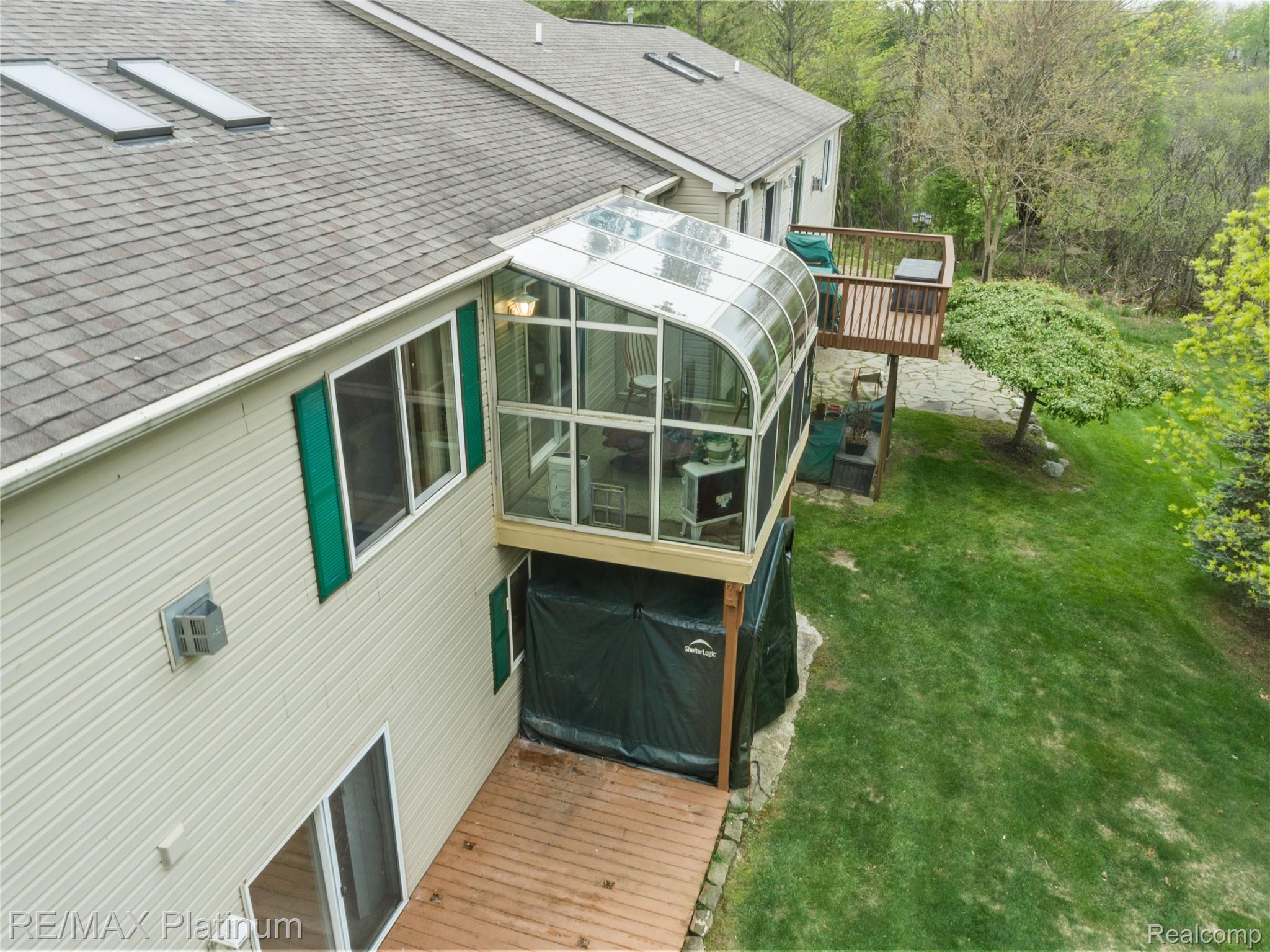 1270 Crystal Pointe Circle