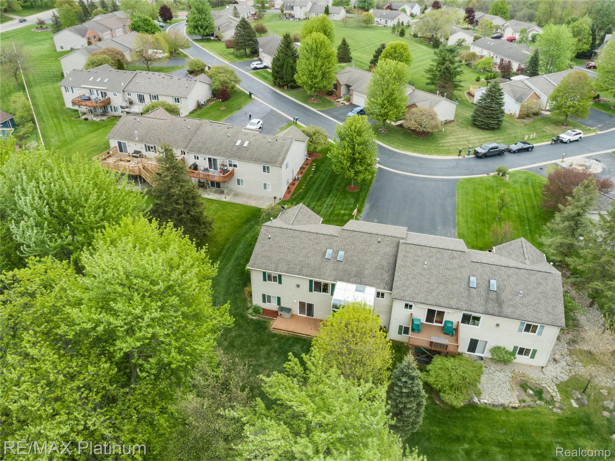 1270 Crystal Pointe Circle
