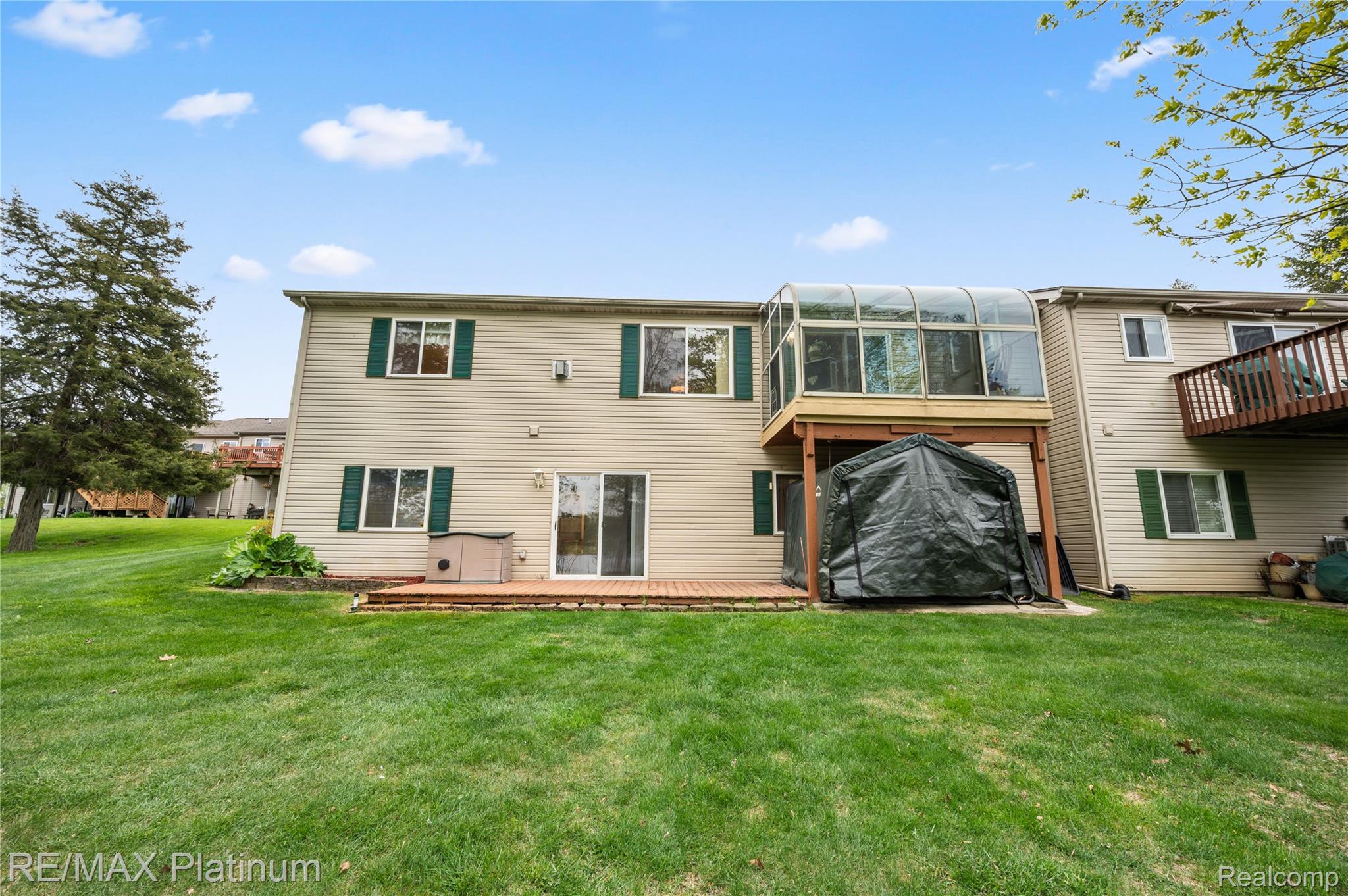 1270 Crystal Pointe Circle
