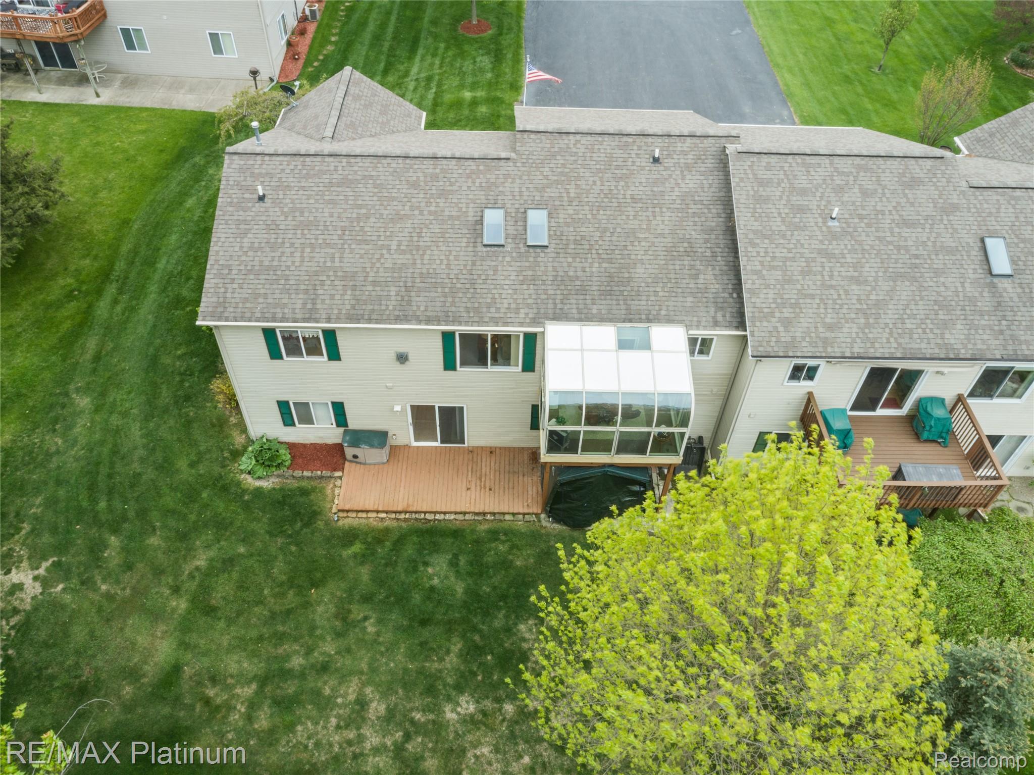 1270 Crystal Pointe Circle