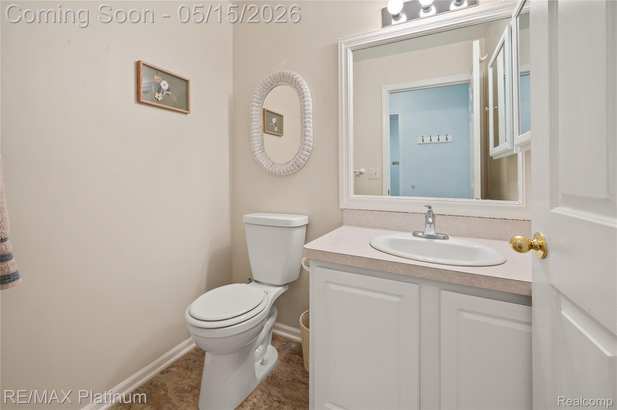 1270 Crystal Pointe Circle