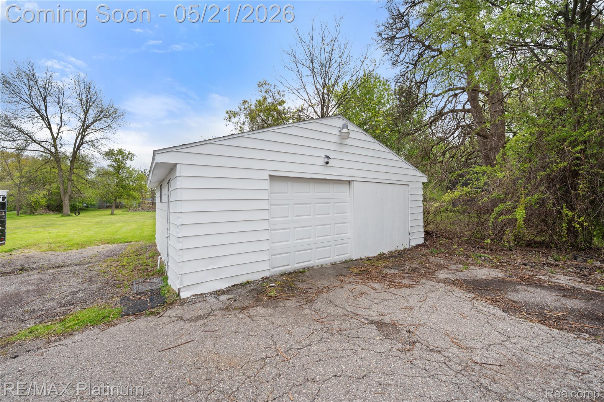 6116 Lapeer Road